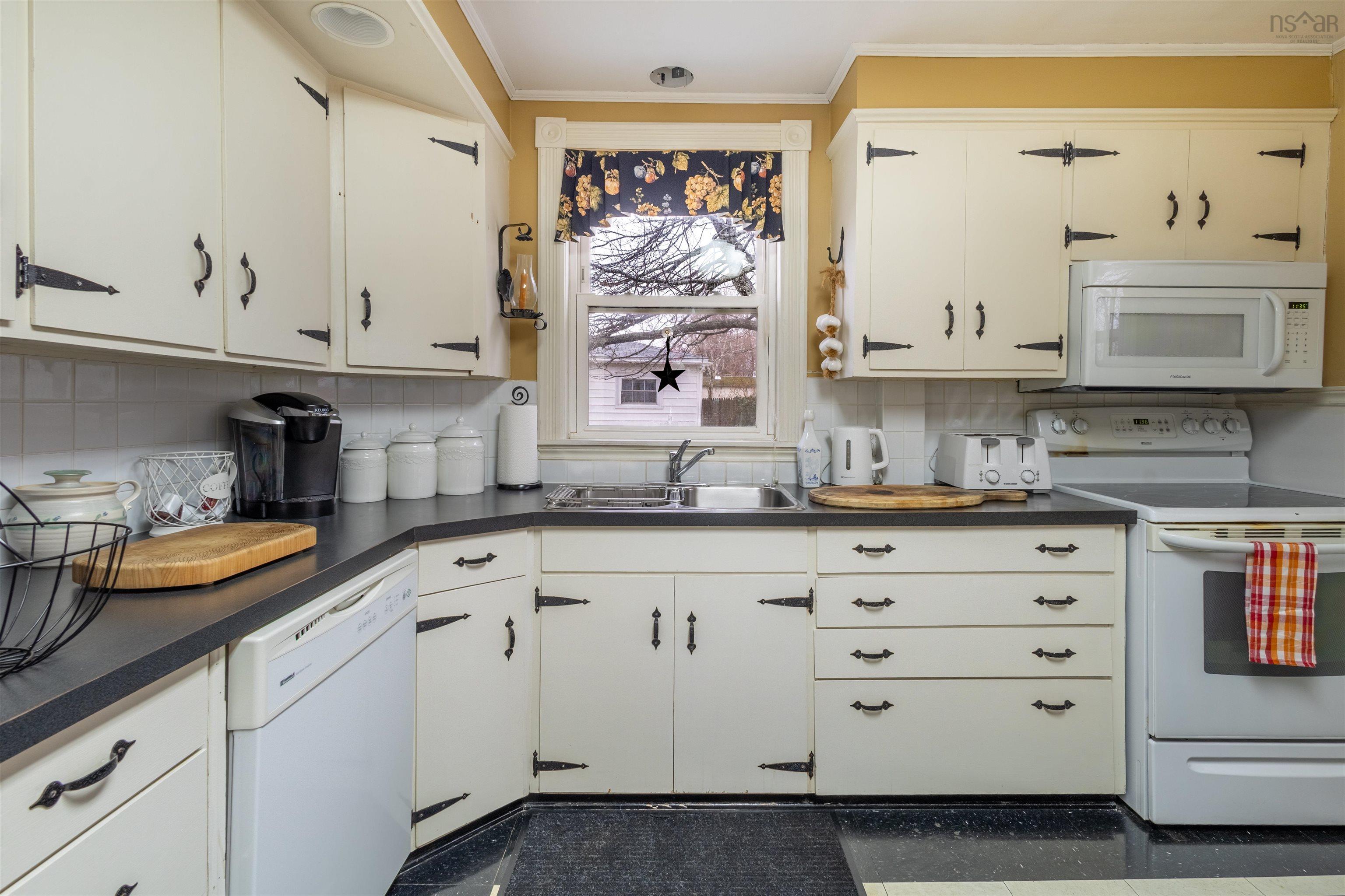 $335,000.00: 20 Brown Street, Sydney Mines