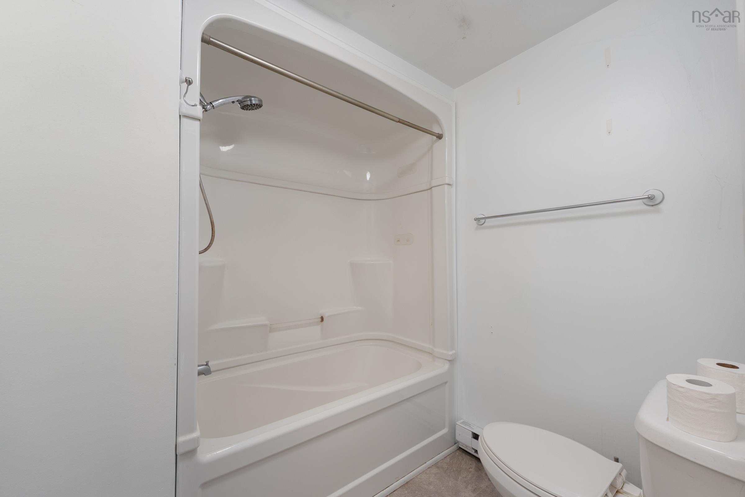 $88,000.00: 2147 Lake George Road, Yarmouth