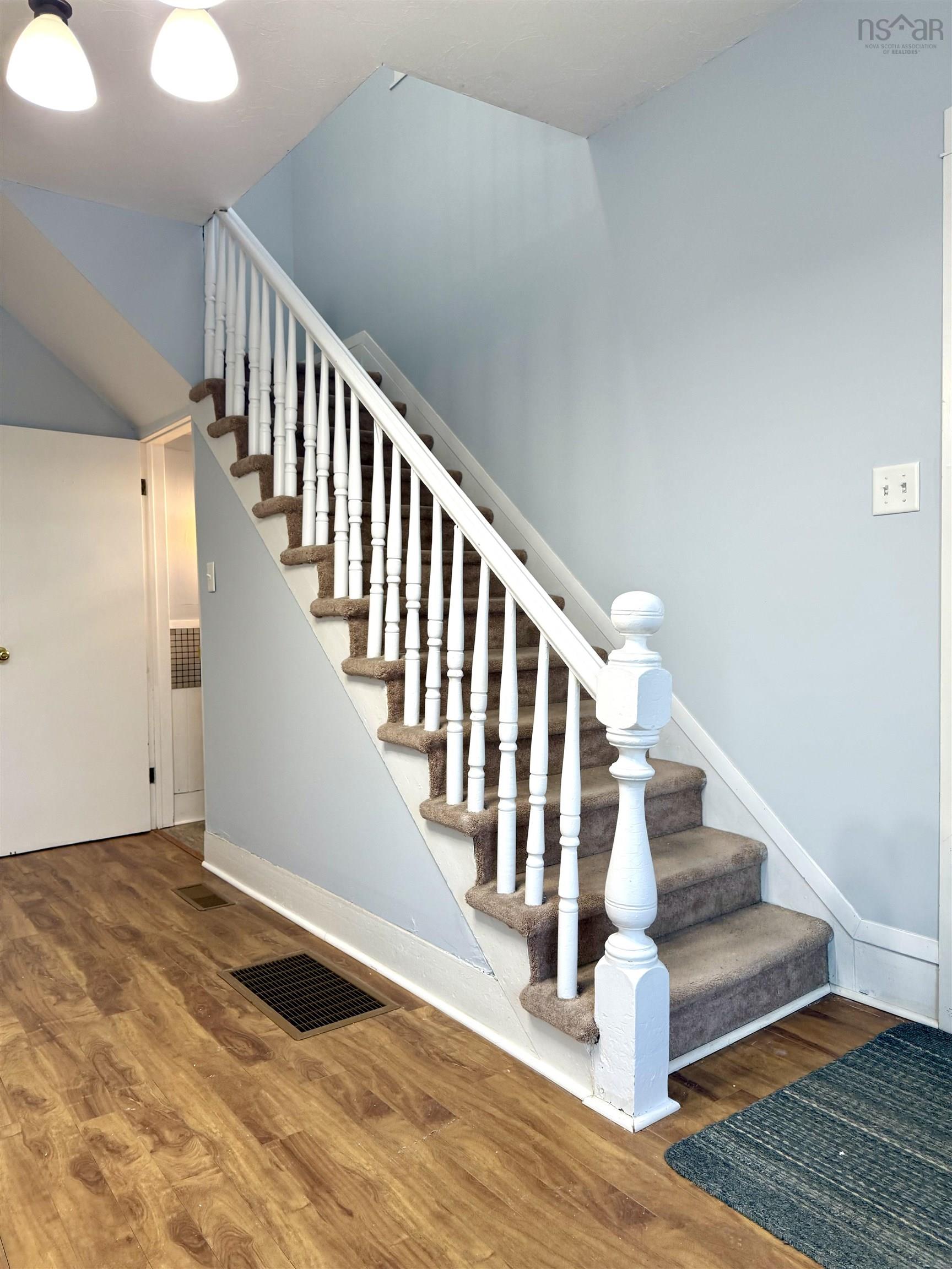 $264,900.00: 149 East Pleasant Street, Amherst