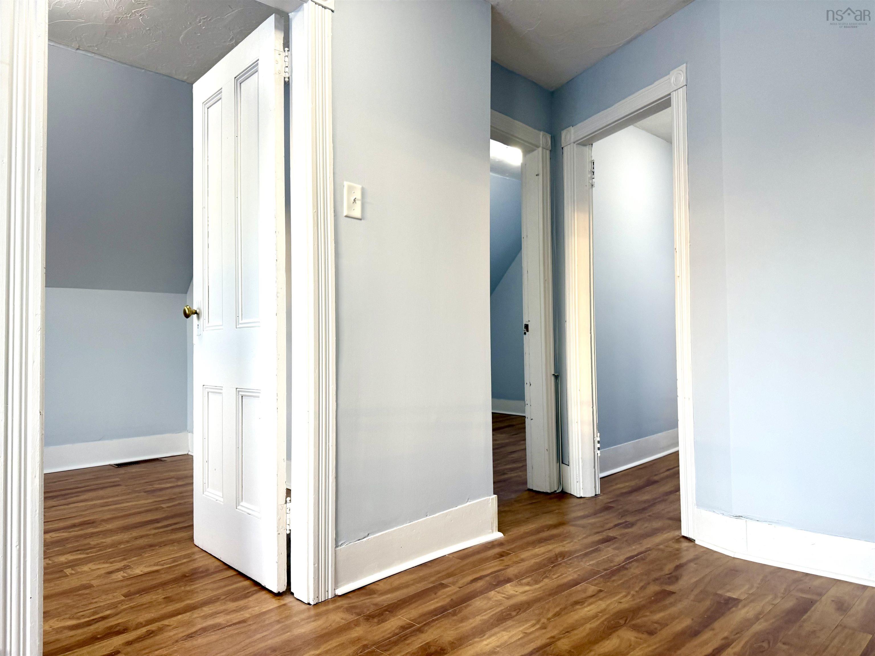 $264,900.00: 149 East Pleasant Street, Amherst