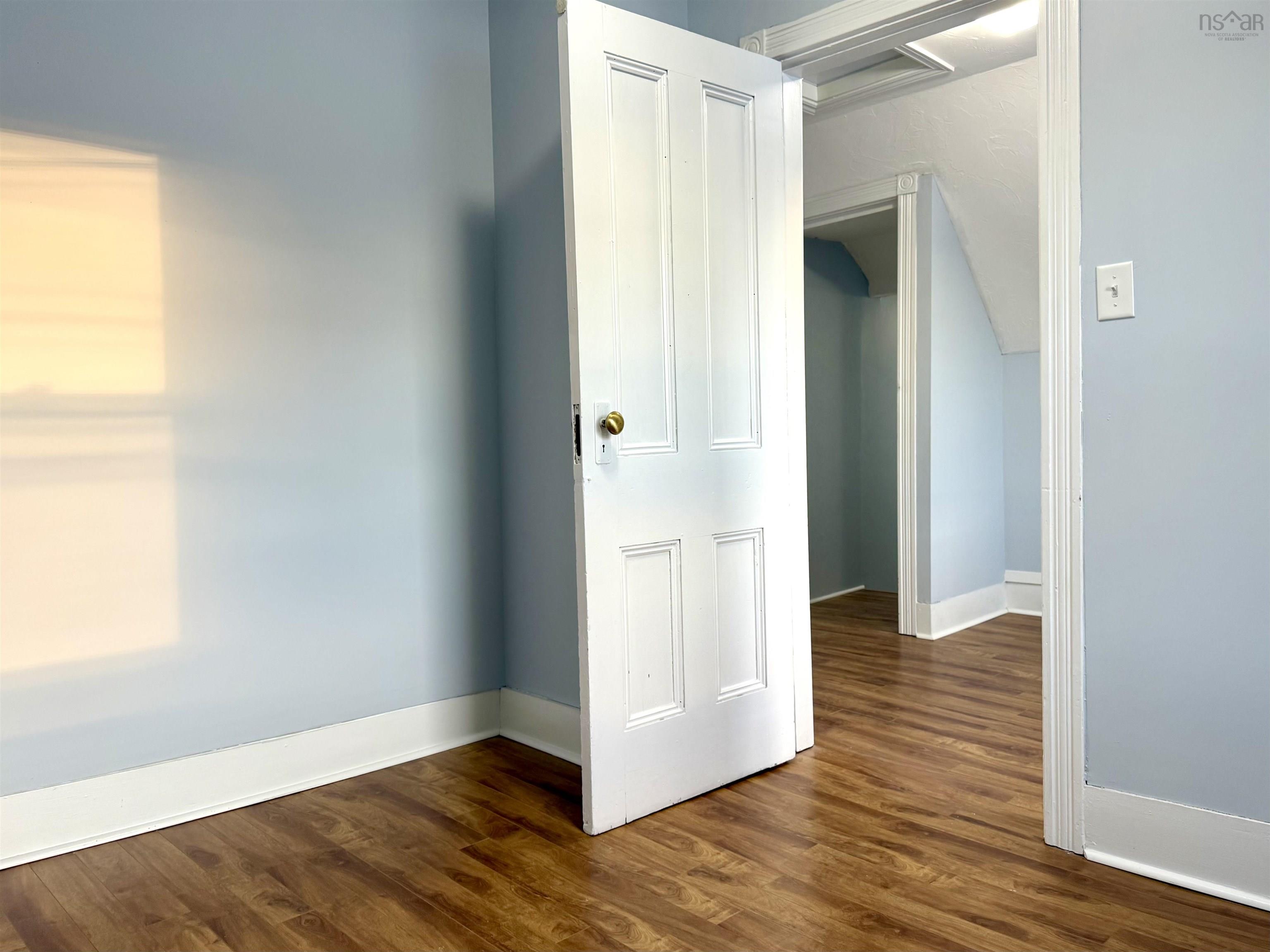 $264,900.00: 149 East Pleasant Street, Amherst