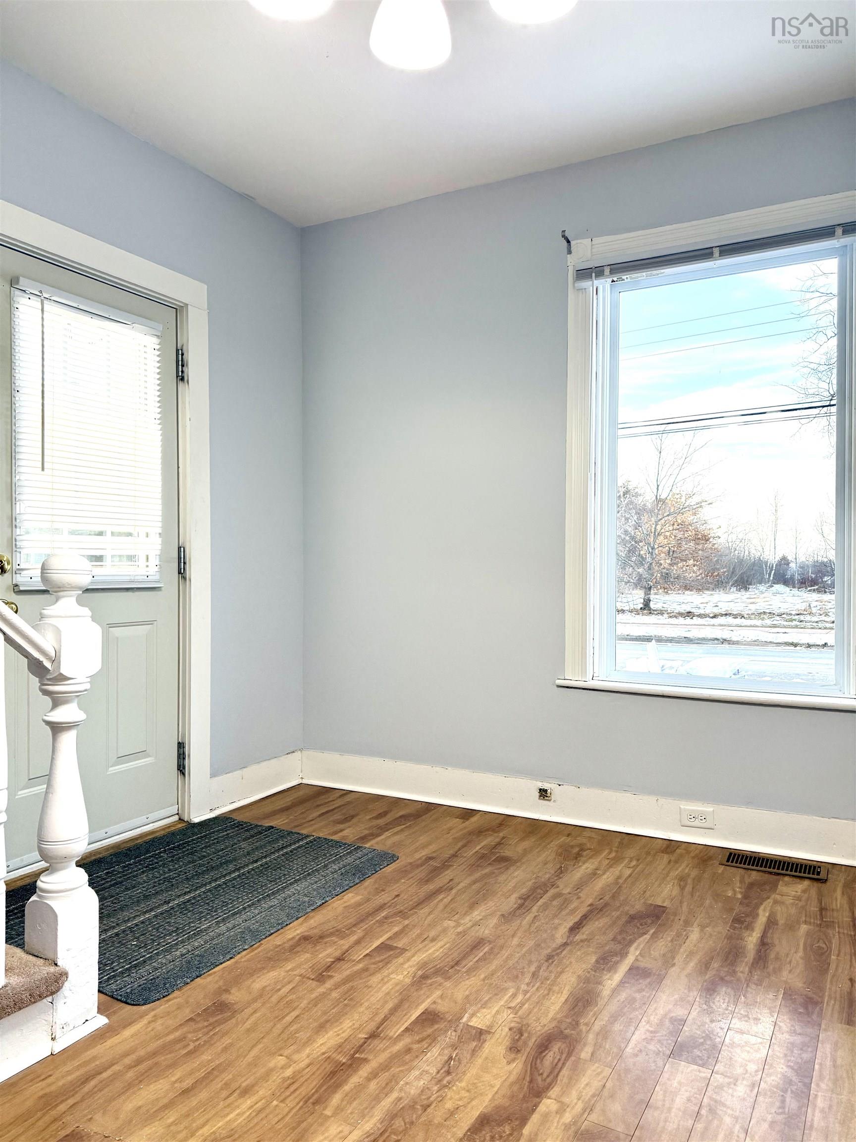 $264,900.00: 149 East Pleasant Street, Amherst