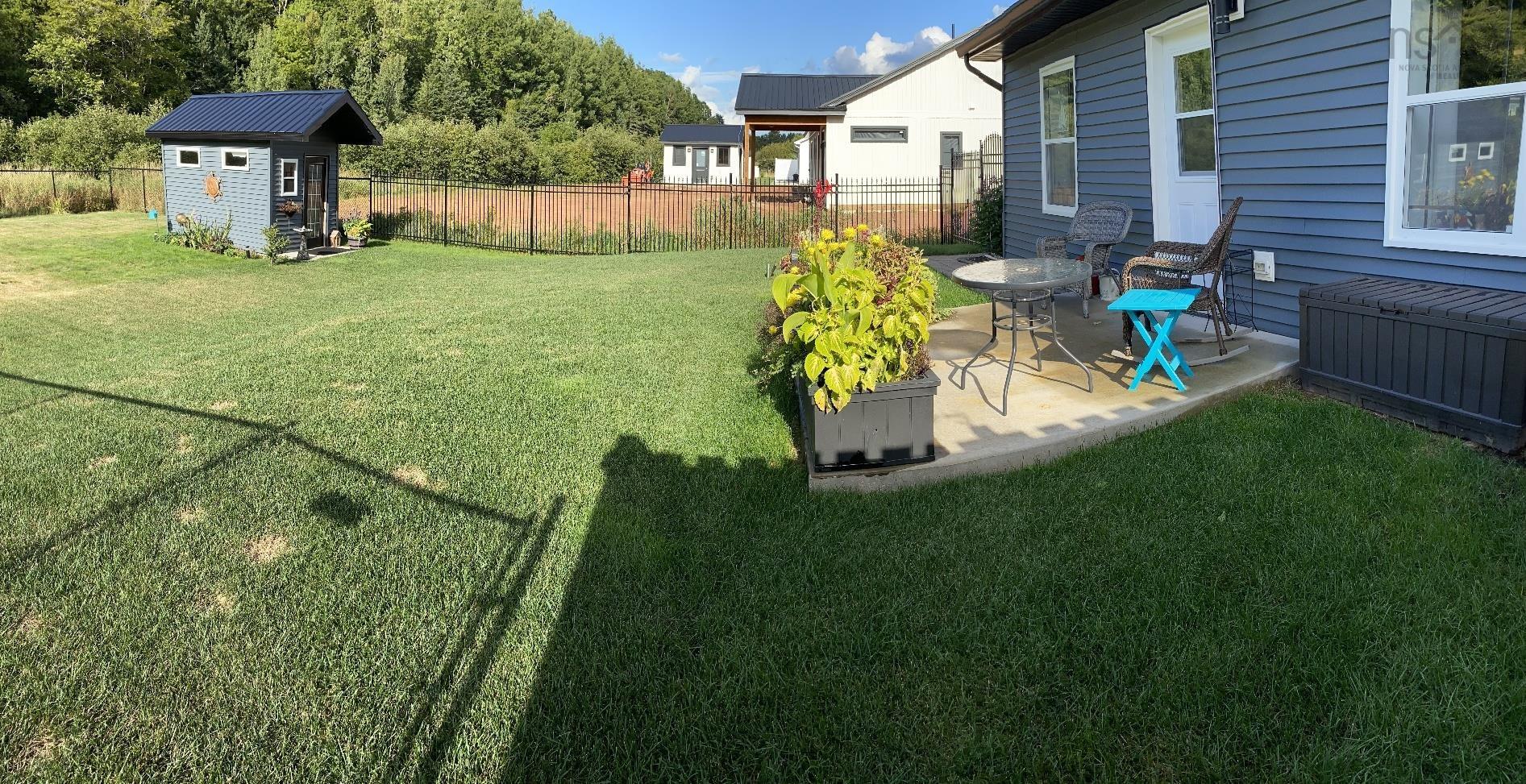 $389,900.00: 17 Riverview Drive, Murray Siding