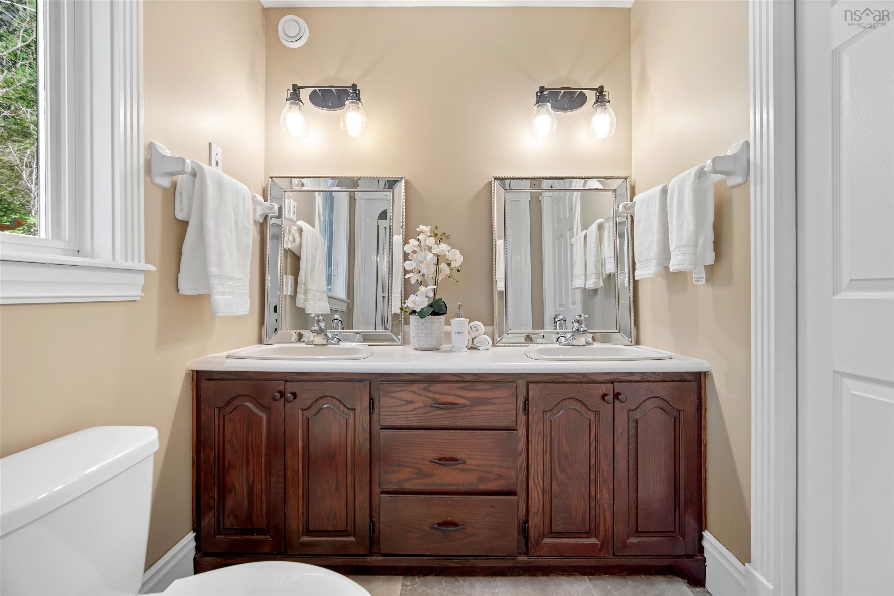 $929,900.00: 27 Monarch Drive, Beaver Bank