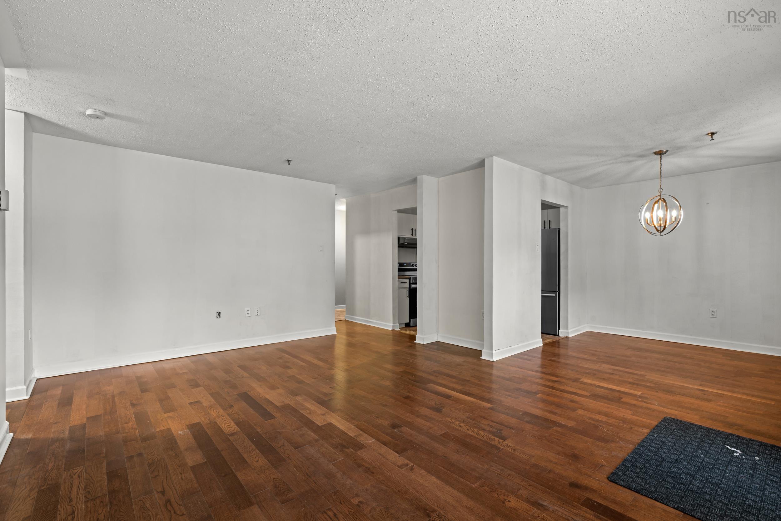 $349,900.00: 106 126 Farnham Gate Road, Halifax