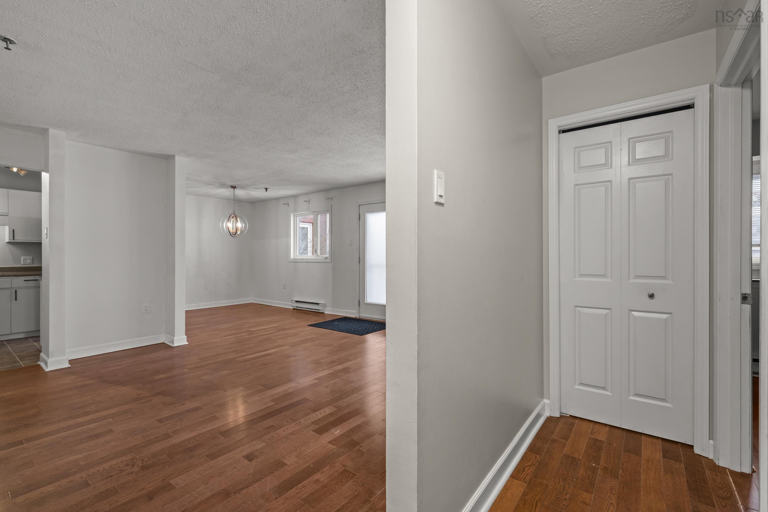 $349,900.00: 106 126 Farnham Gate Road, Halifax