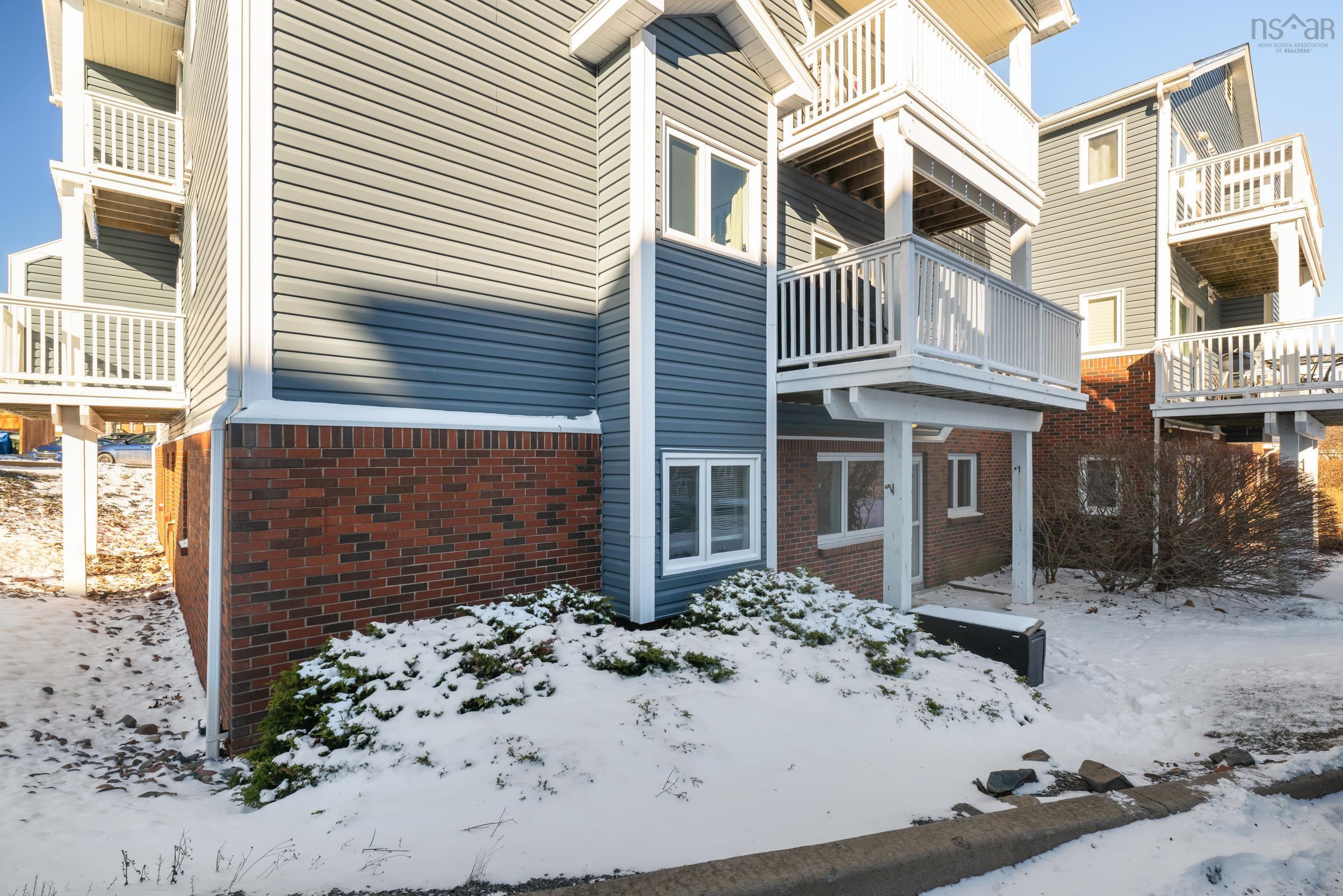 $349,900.00: 106 126 Farnham Gate Road, Halifax