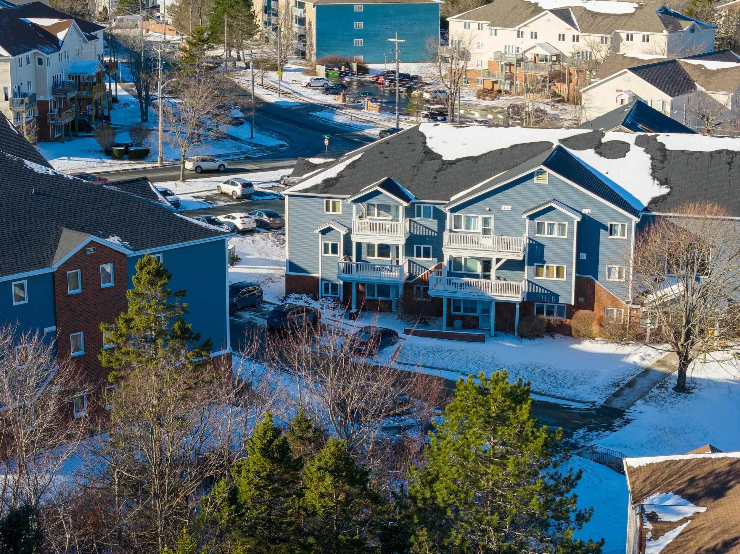 $349,900.00: 106 126 Farnham Gate Road, Halifax