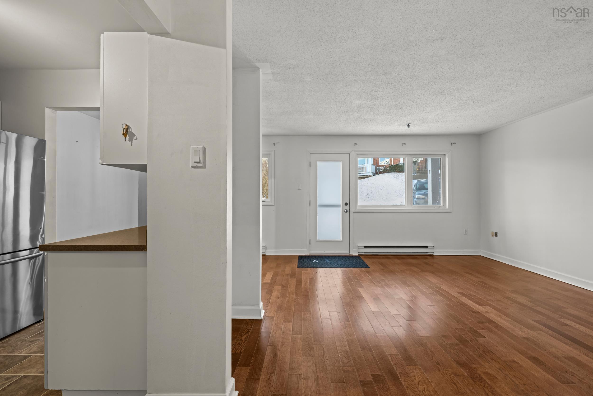 $349,900.00: 106 126 Farnham Gate Road, Halifax