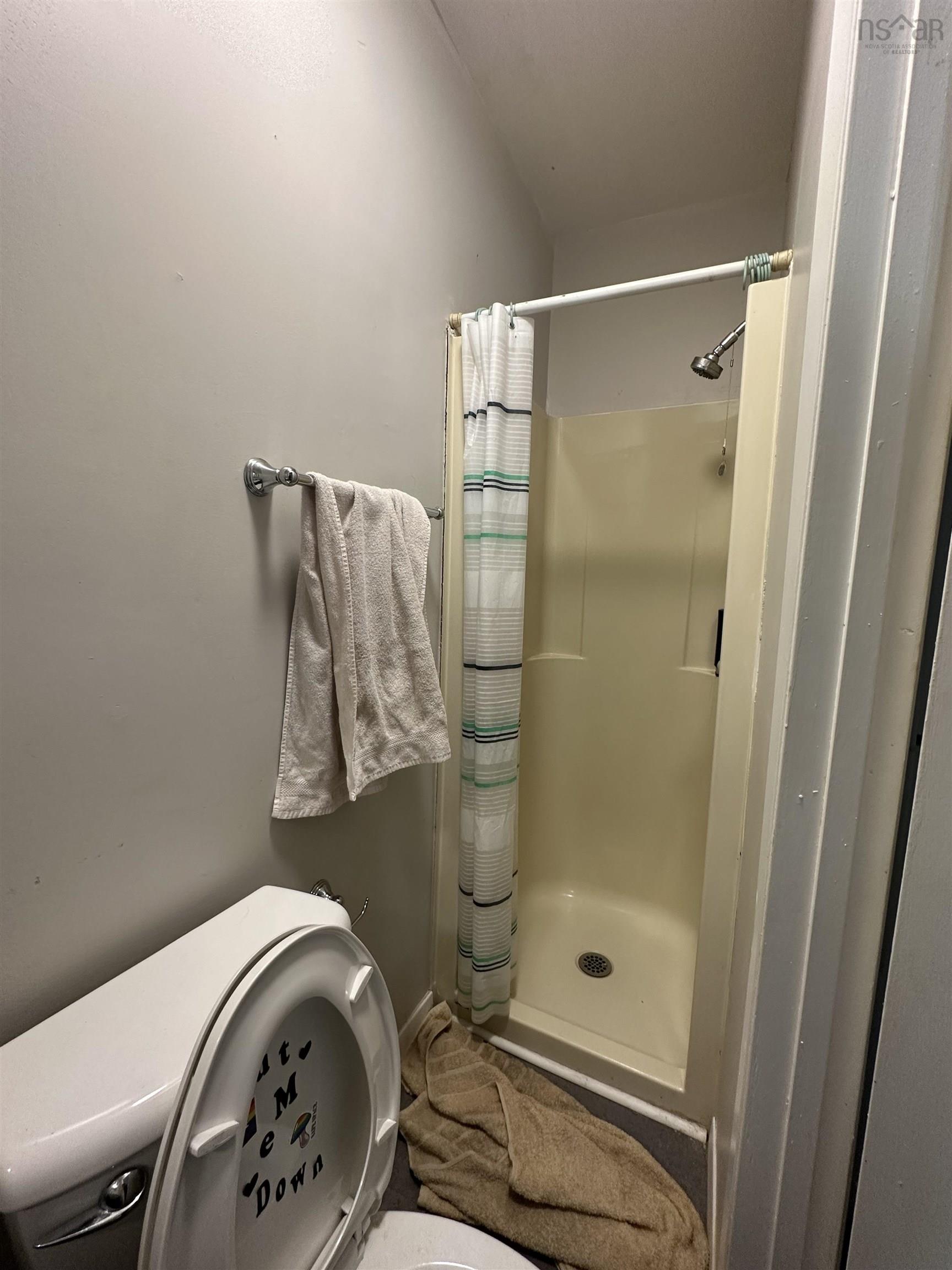 $229,000.00: 112-4 MacKay Street, Stellarton