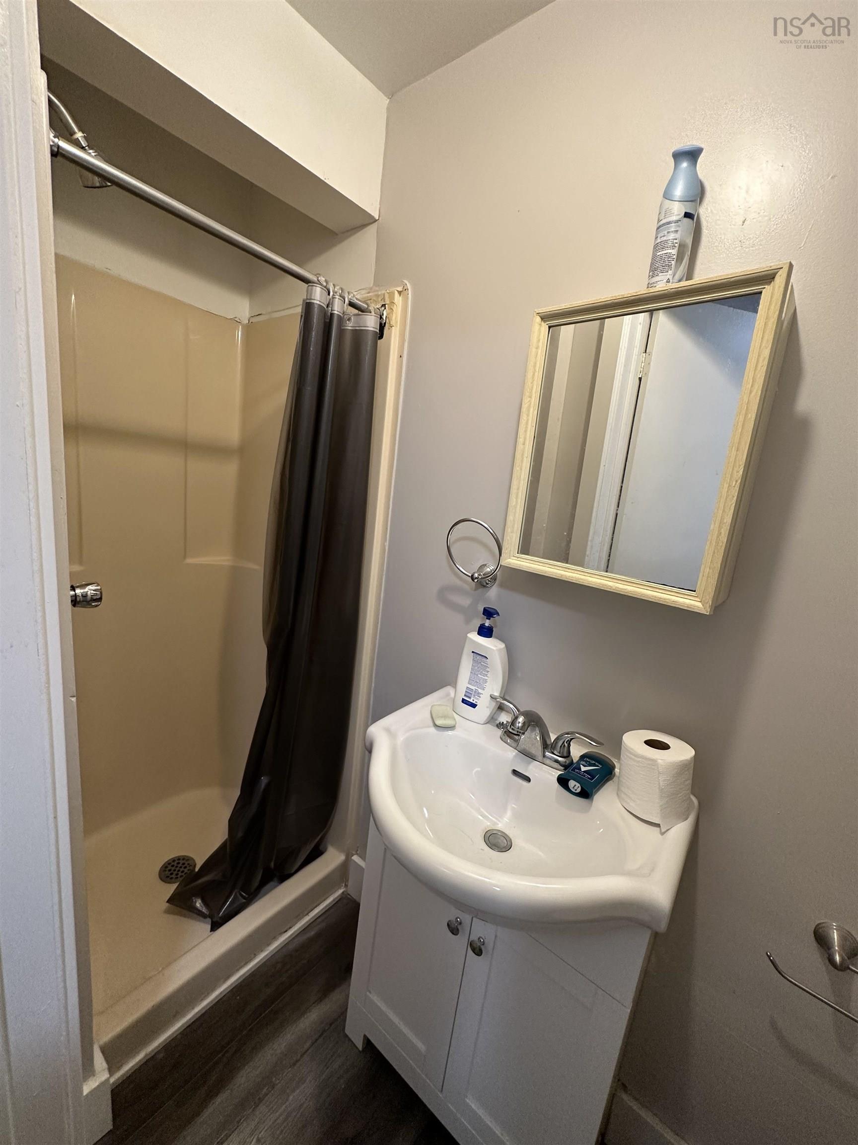 $229,000.00: 112-4 MacKay Street, Stellarton