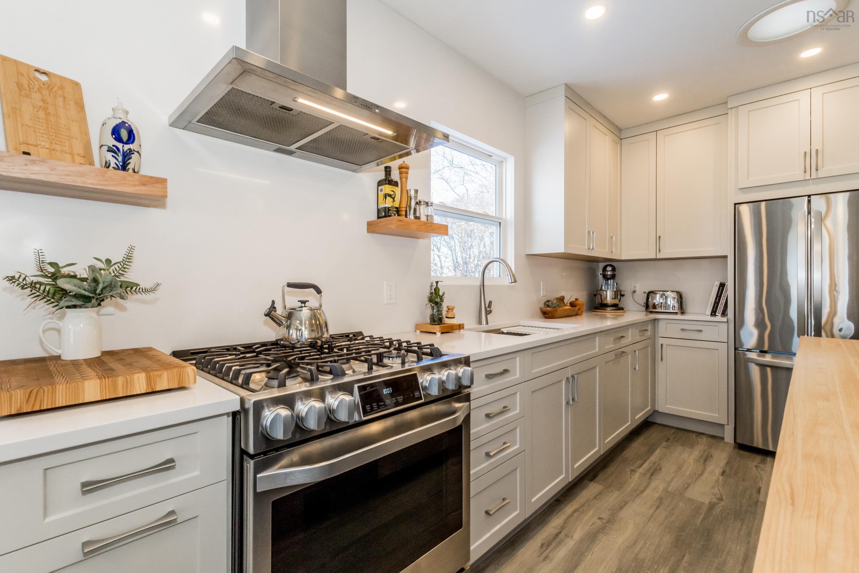 $699,000.00: 15 Hillcrest Avenue, Wolfville