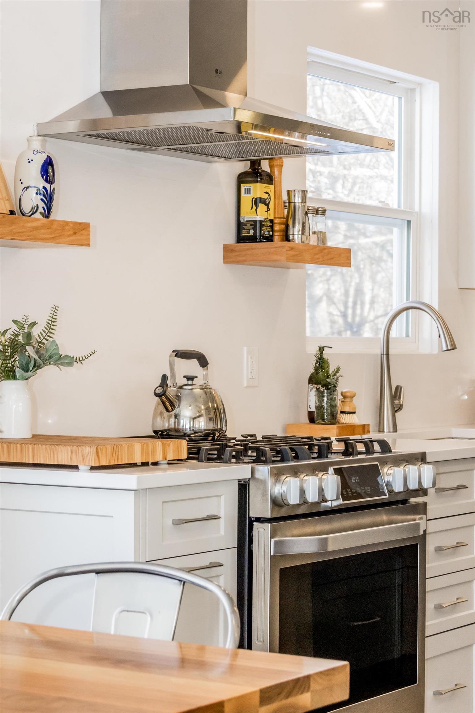 $699,000.00: 15 Hillcrest Avenue, Wolfville