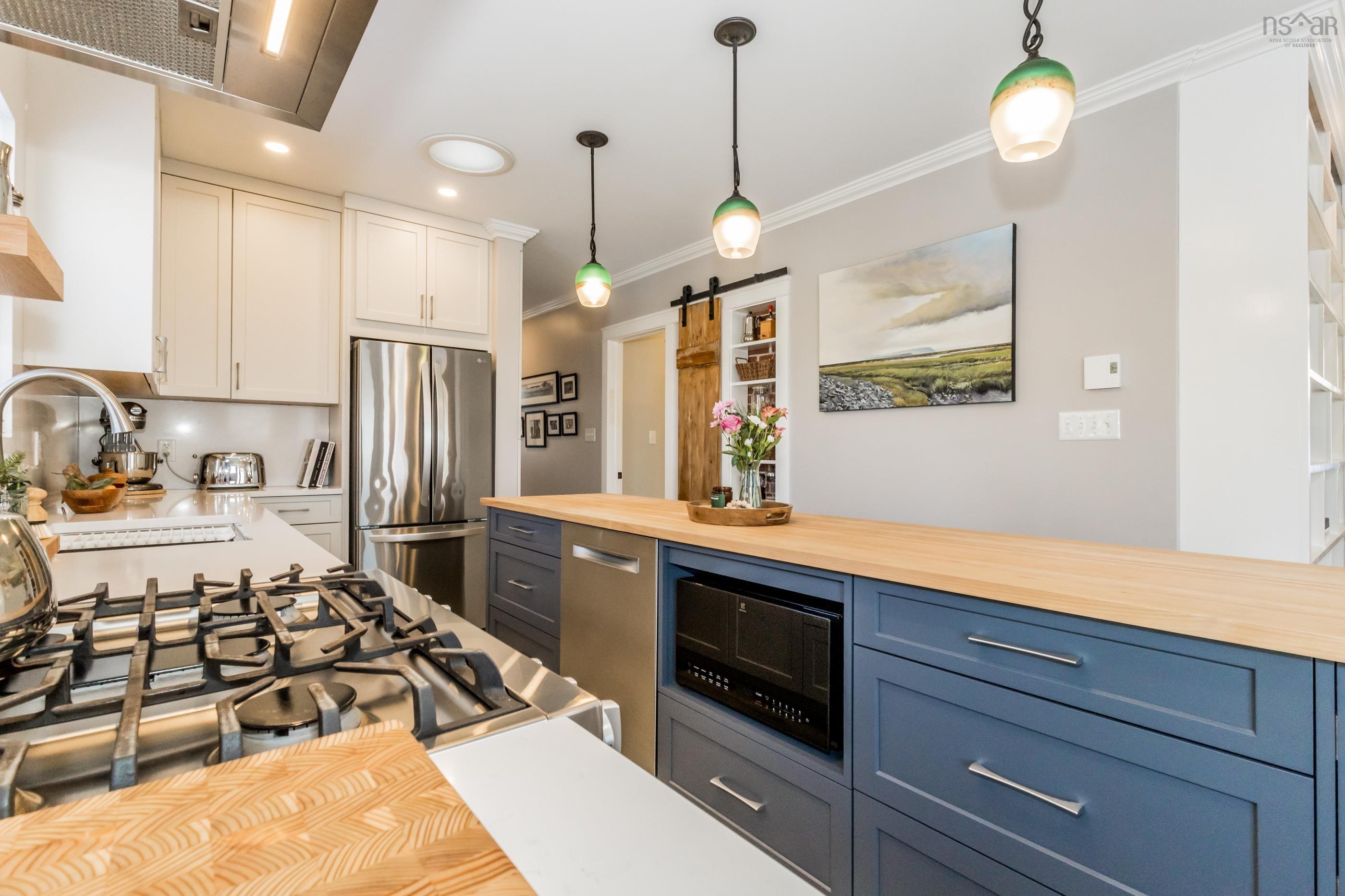 $699,000.00: 15 Hillcrest Avenue, Wolfville