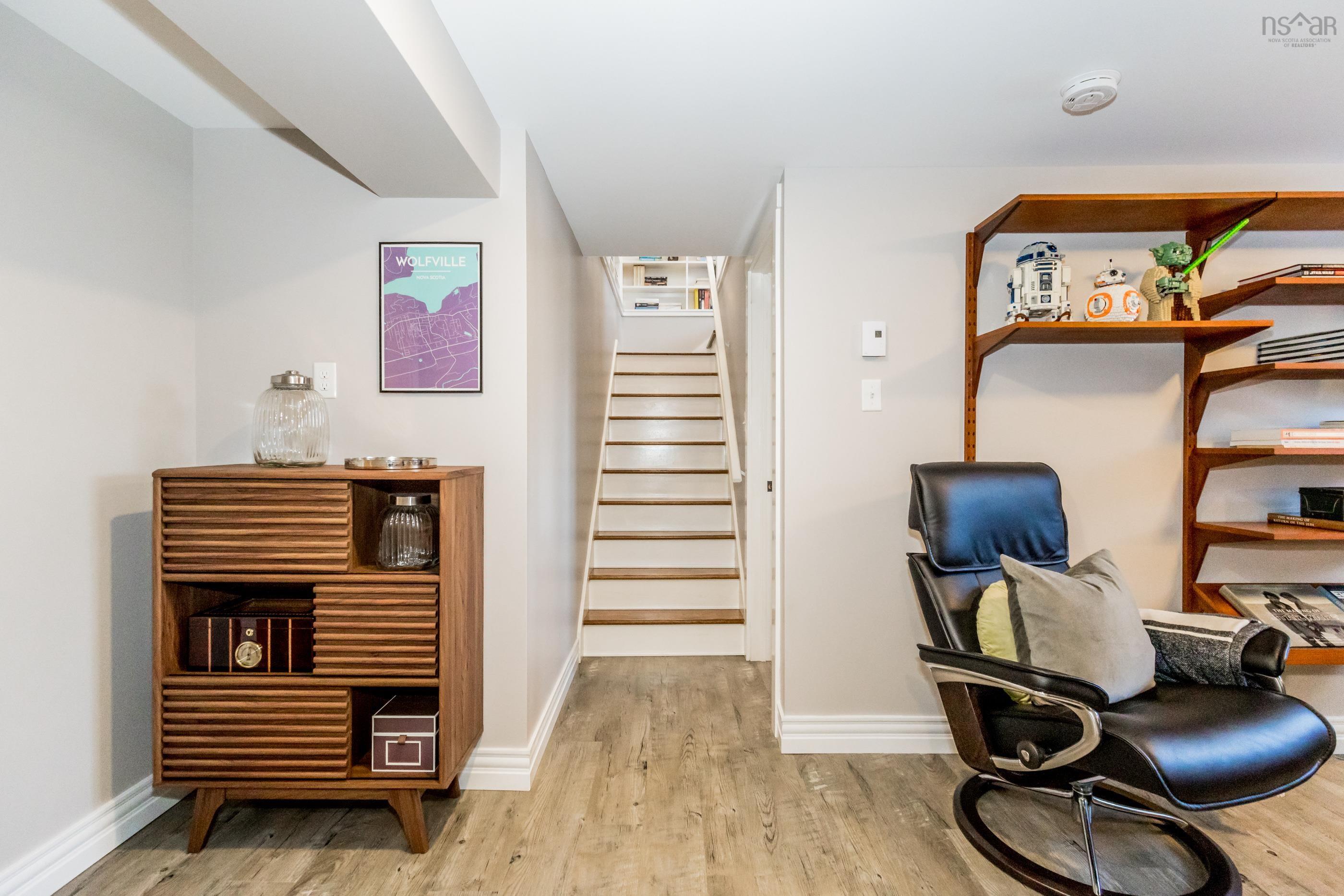 $699,000.00: 15 Hillcrest Avenue, Wolfville