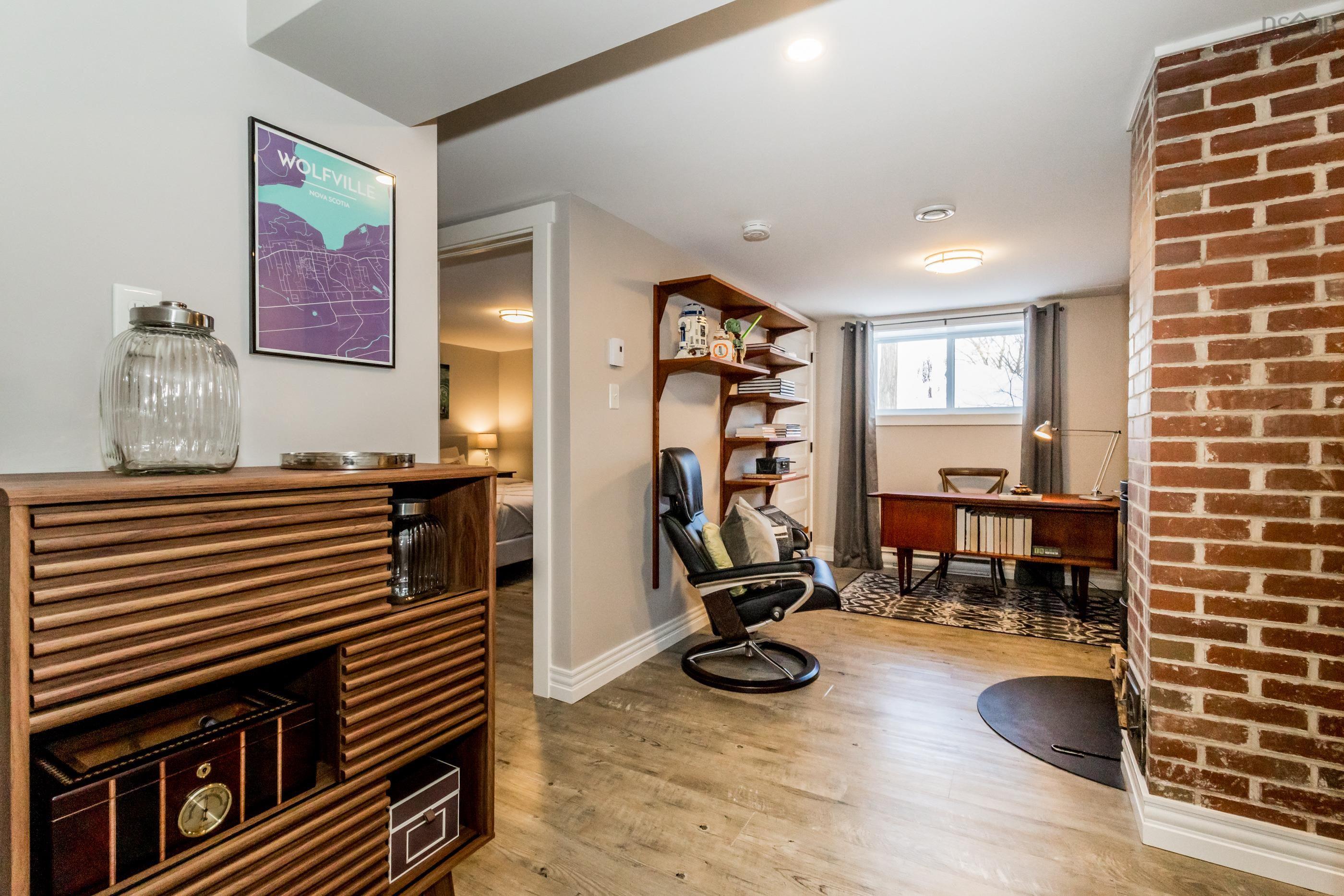 $699,000.00: 15 Hillcrest Avenue, Wolfville