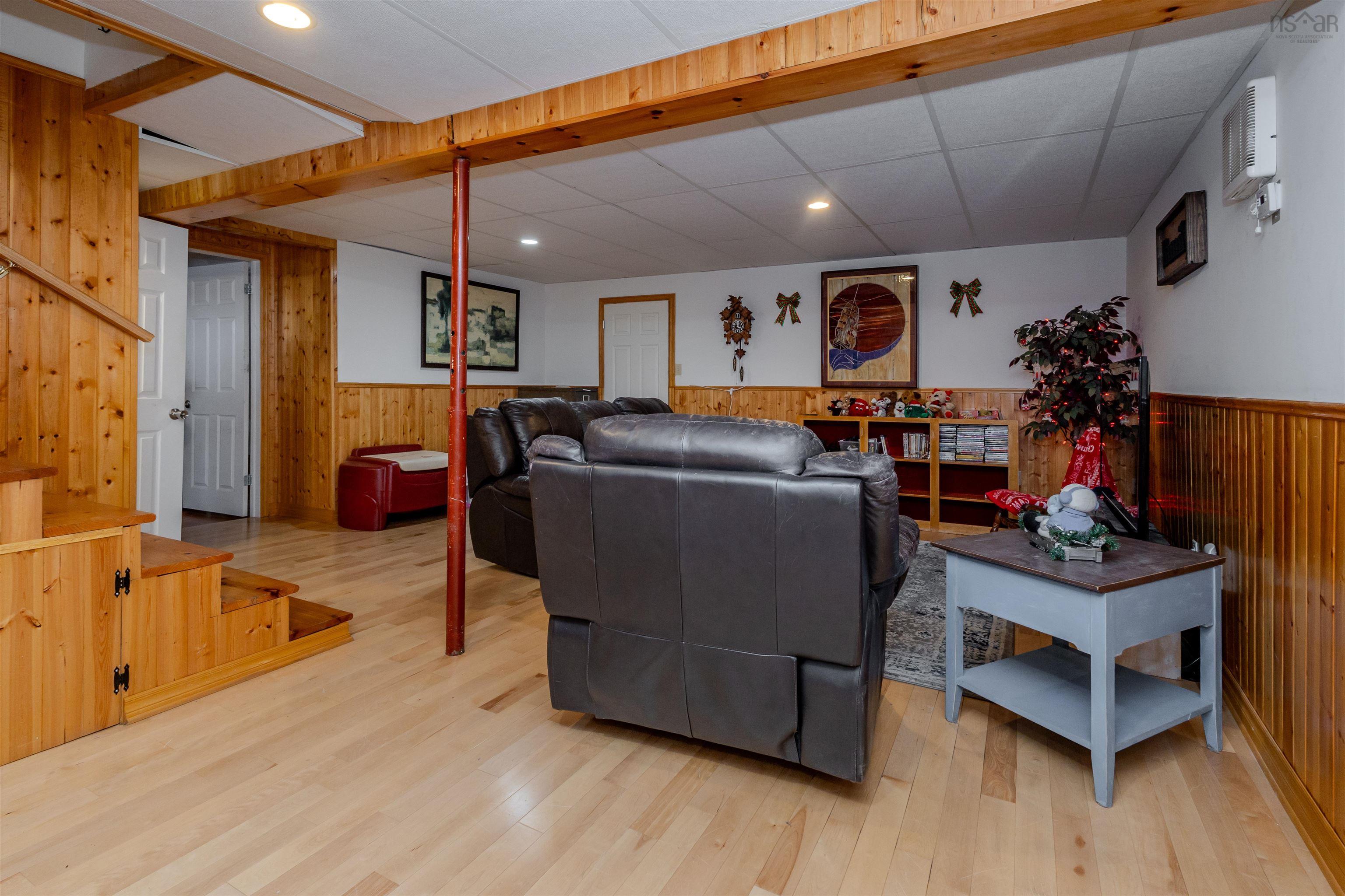 $325,000.00: 112 South Street, Glace Bay