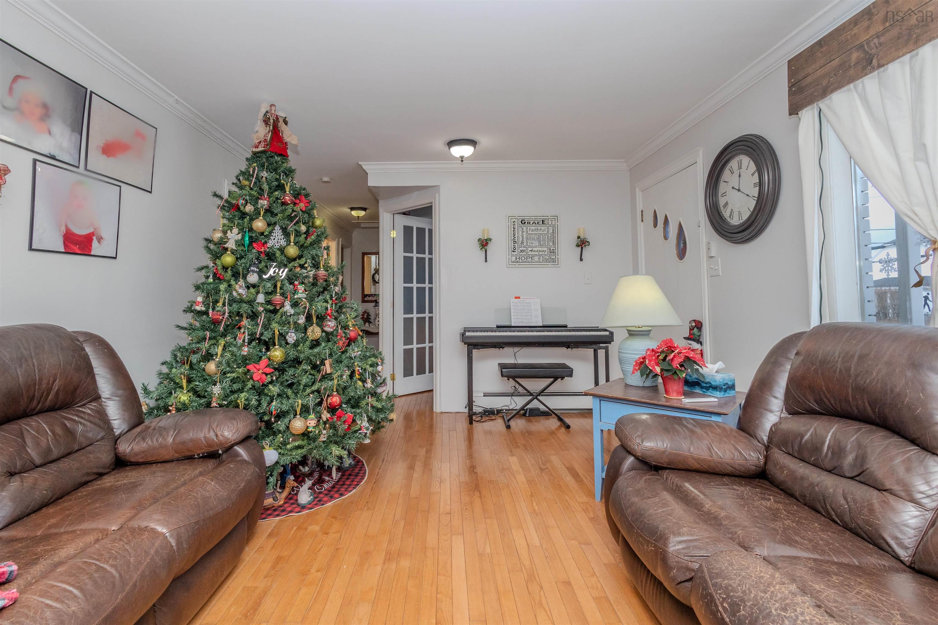 $325,000.00: 112 South Street, Glace Bay