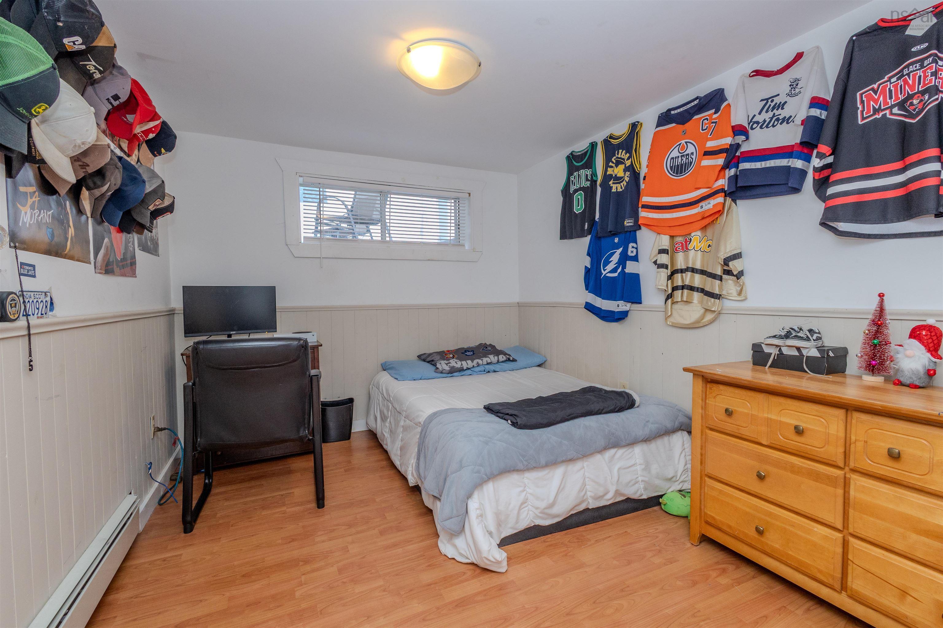 $325,000.00: 112 South Street, Glace Bay