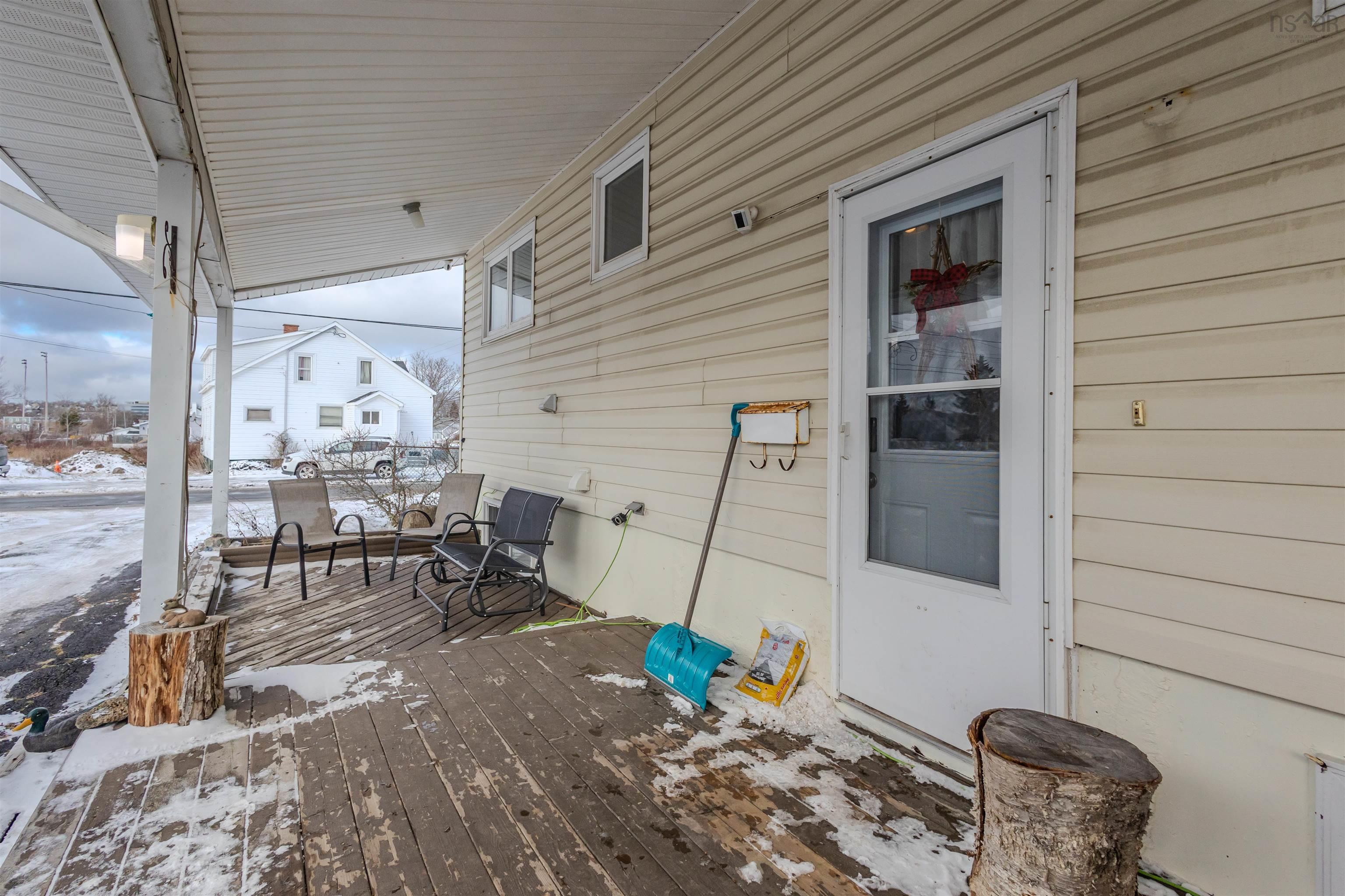 $325,000.00: 112 South Street, Glace Bay