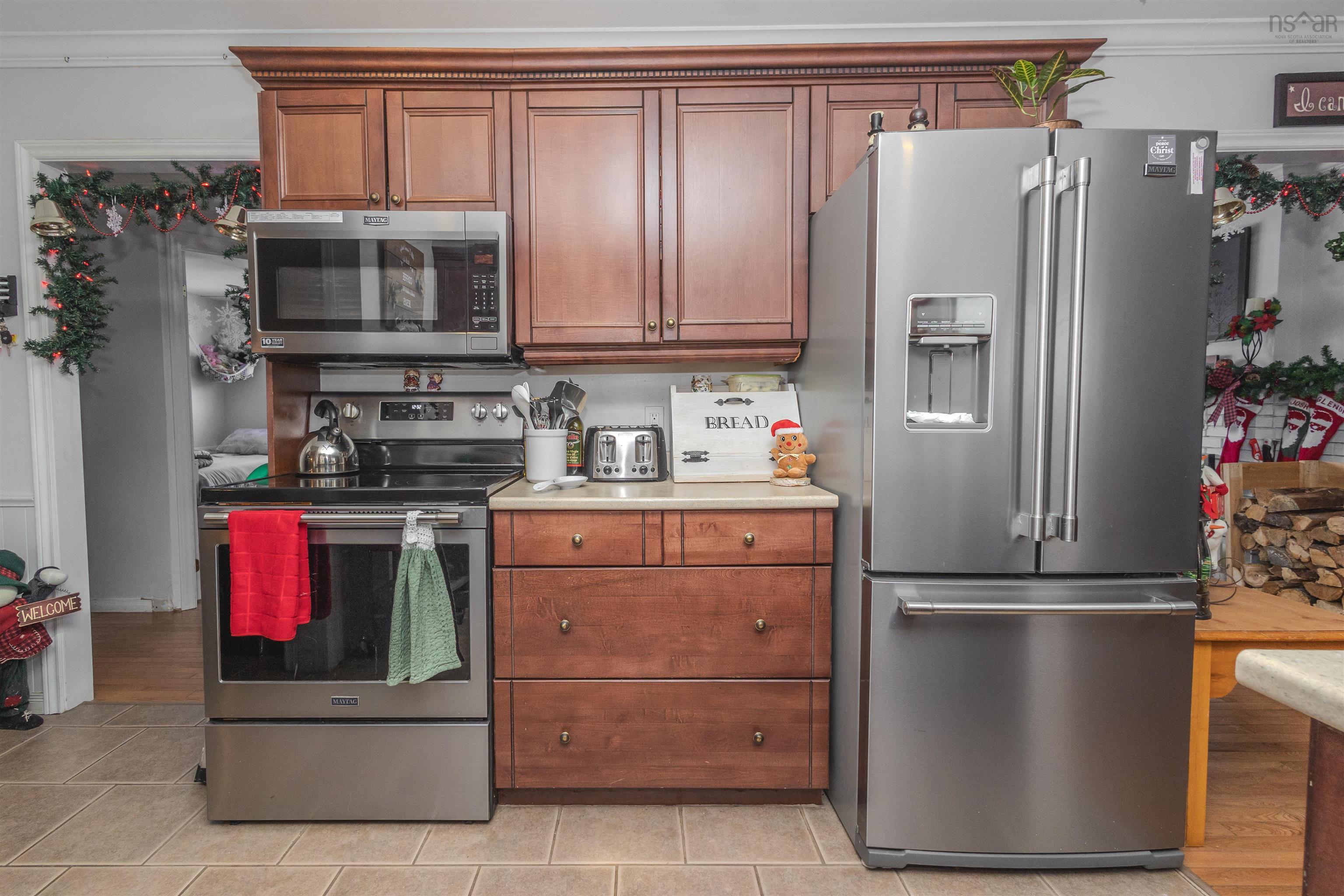 $325,000.00: 112 South Street, Glace Bay