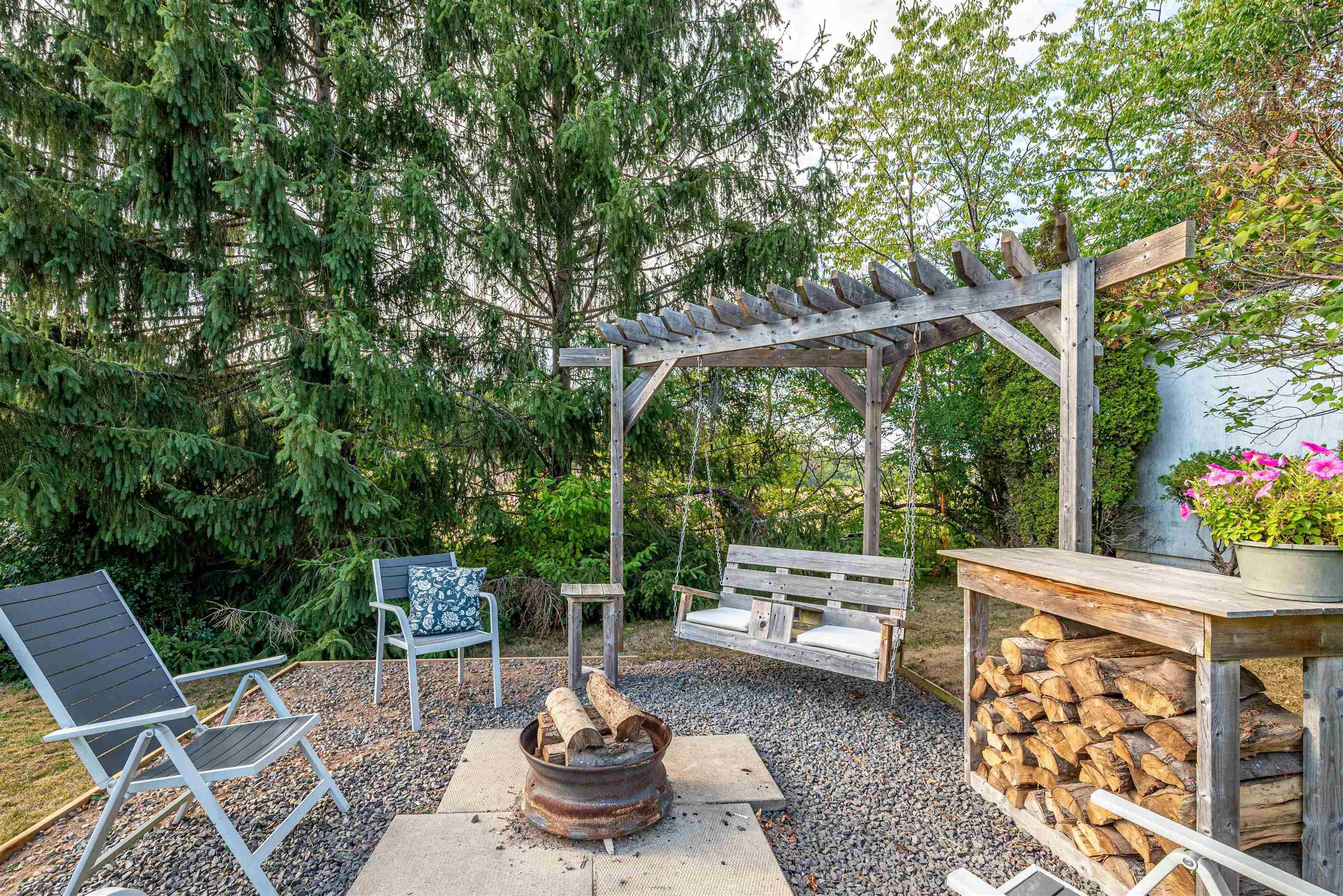 $425,000.00: 228 Falmouth Back Road, Falmouth