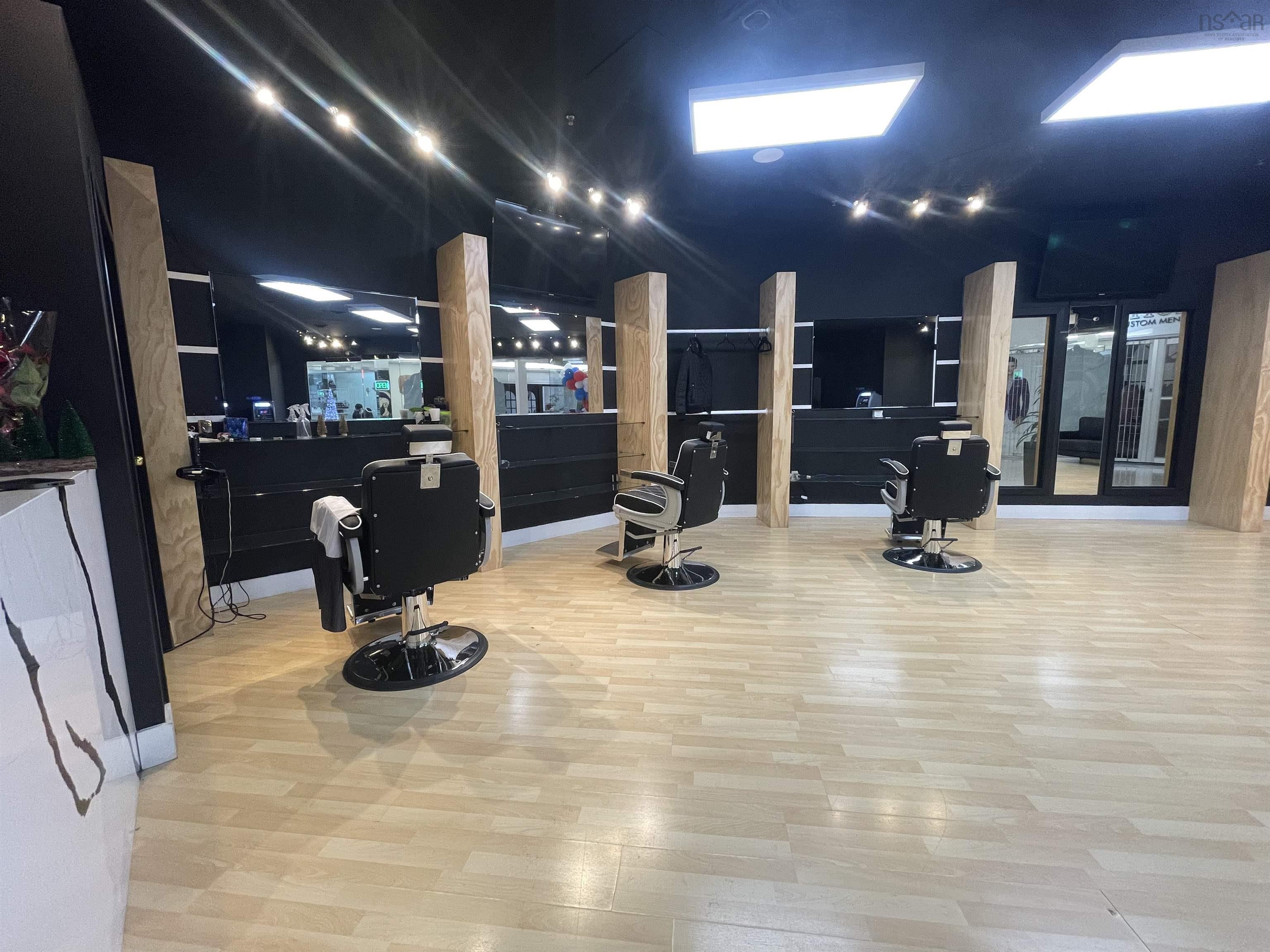 203 5640 Spring Garden Road, Halifax, NS (MLS 202529557)