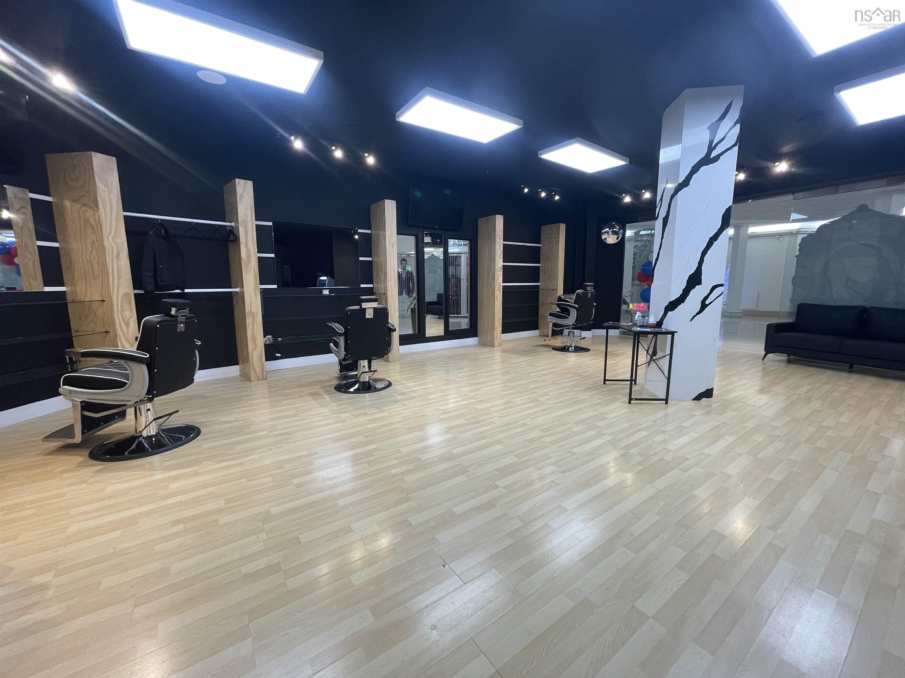 203 5640 Spring Garden Road, Halifax, NS (MLS 202529557)