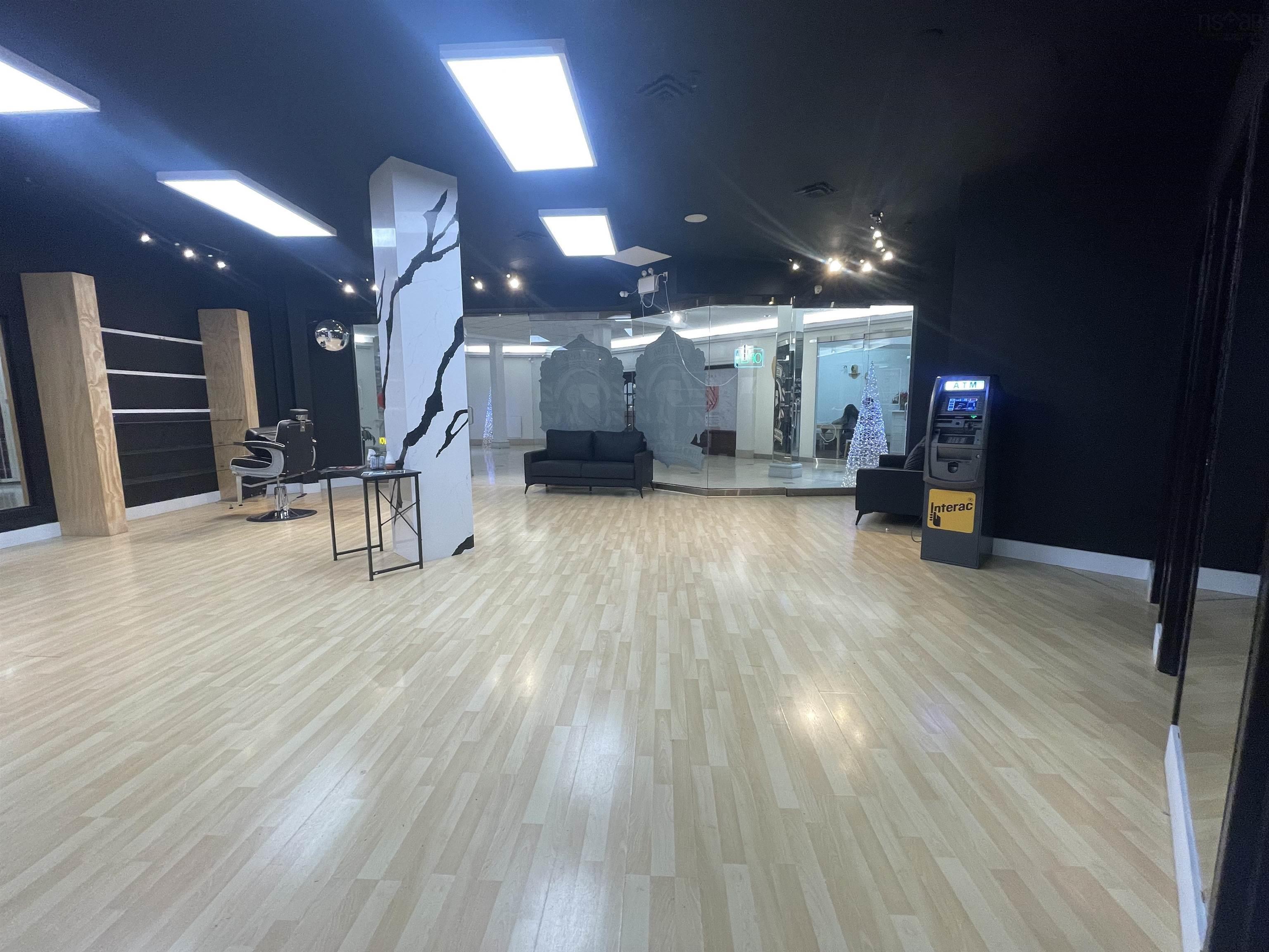 203 5640 Spring Garden Road, Halifax, NS (MLS 202529557)