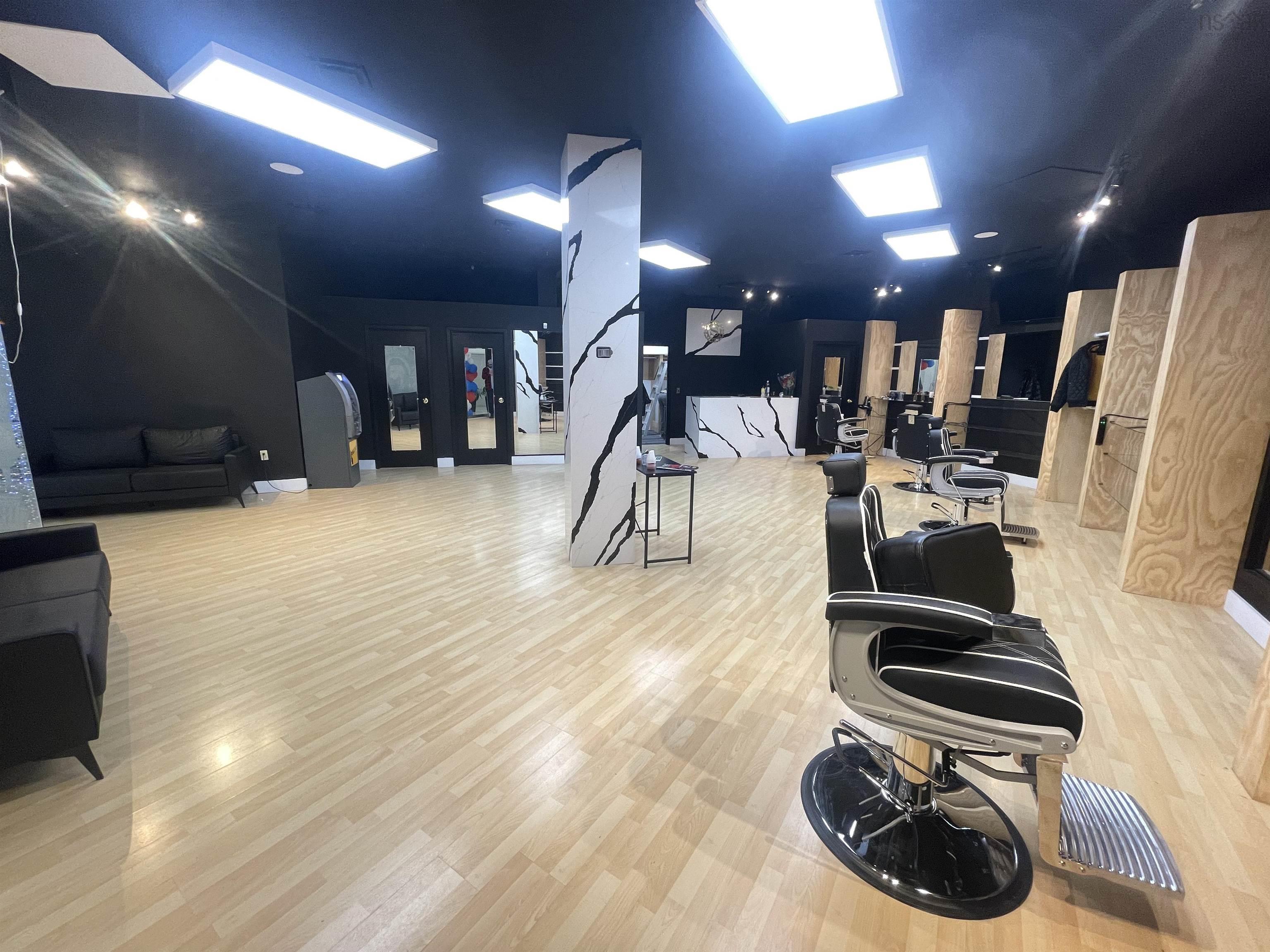 203 5640 Spring Garden Road, Halifax, NS (MLS 202529557)