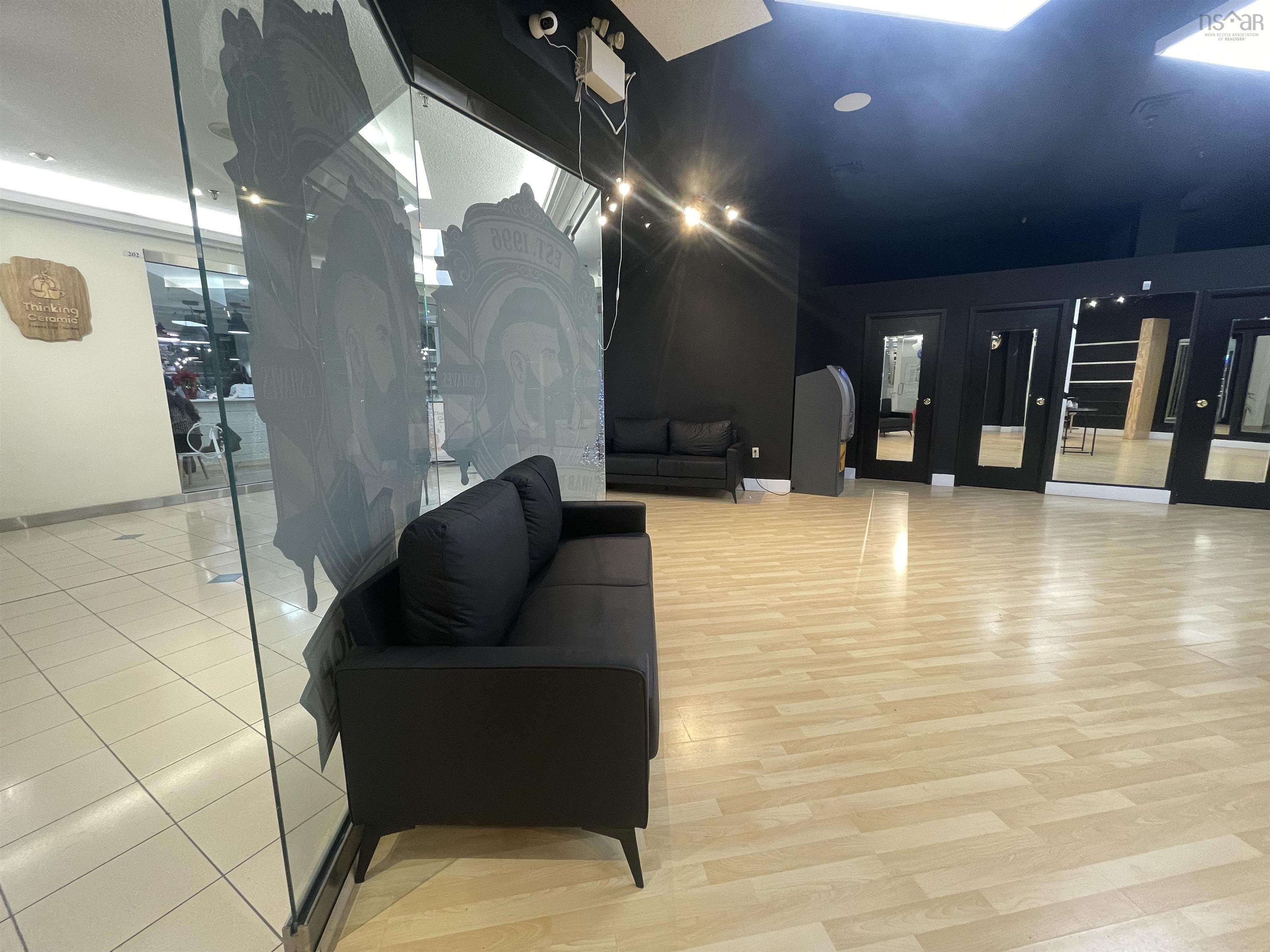 203 5640 Spring Garden Road, Halifax, NS (MLS 202529557)