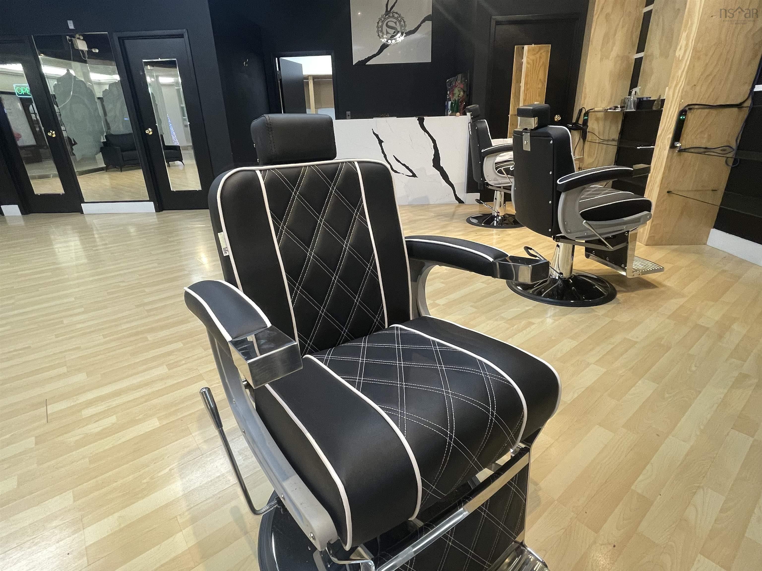 203 5640 Spring Garden Road, Halifax, NS (MLS 202529557)