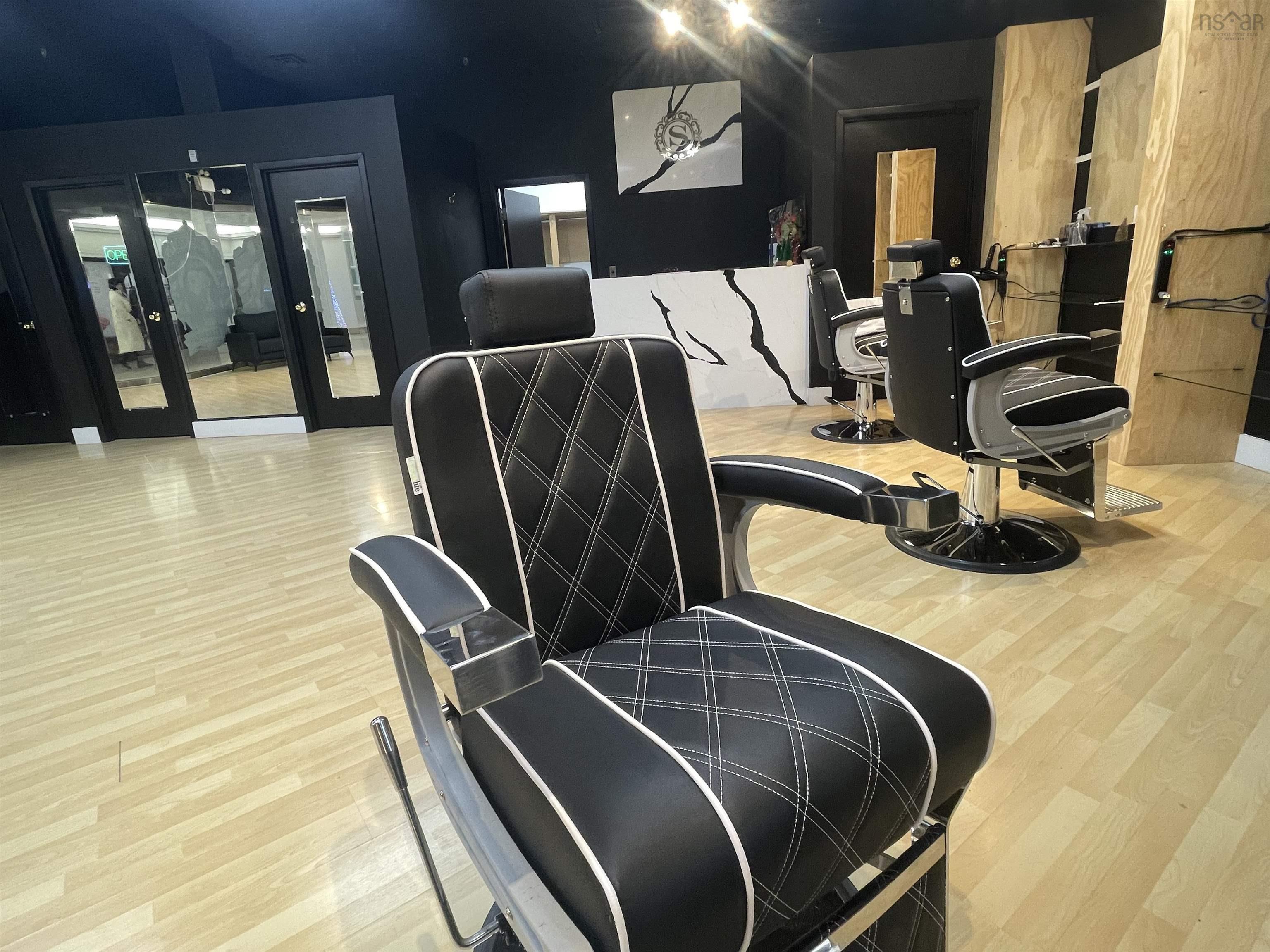 203 5640 Spring Garden Road, Halifax, NS (MLS 202529557)