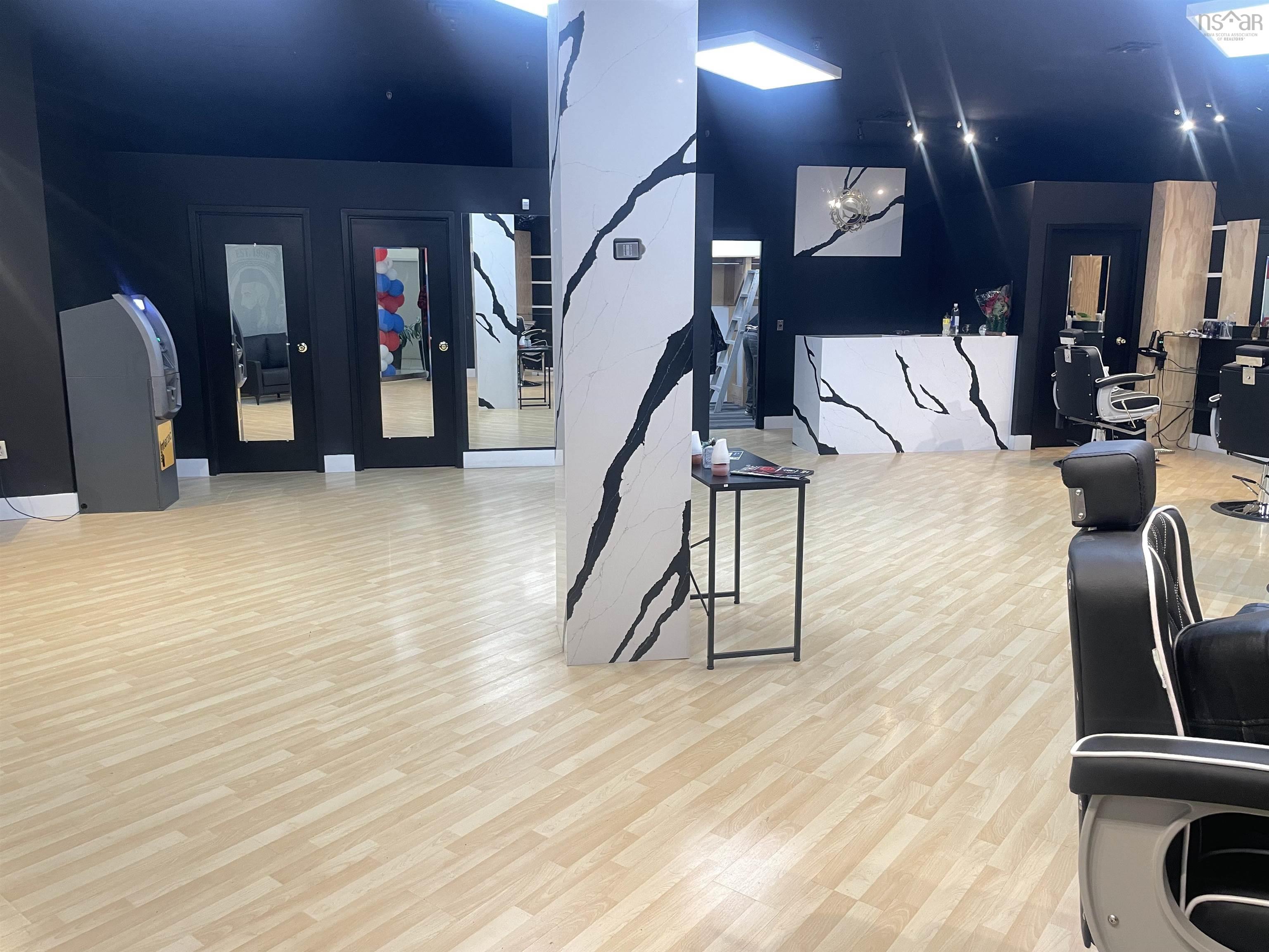 203 5640 Spring Garden Road, Halifax, NS (MLS 202529557)