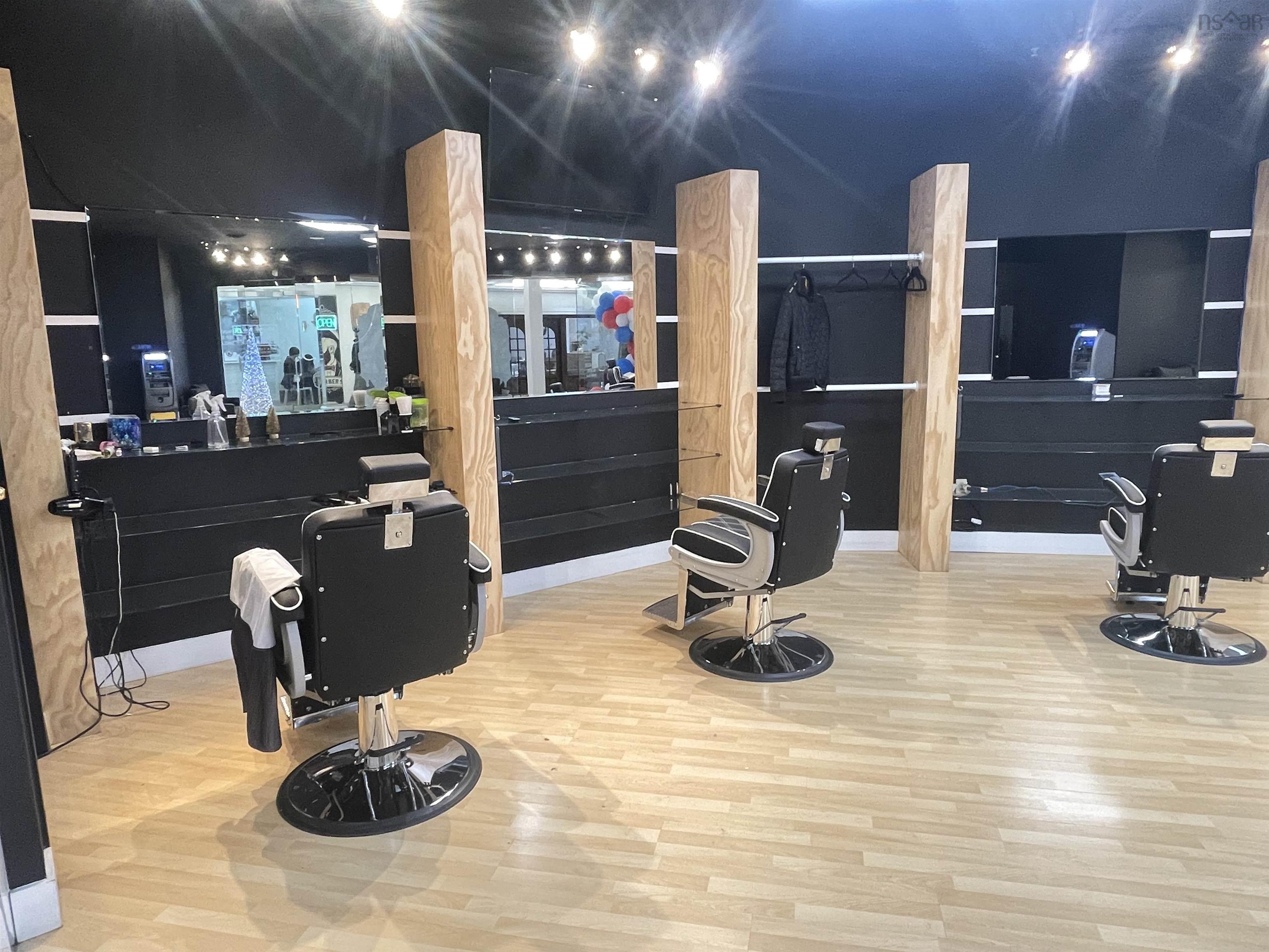 203 5640 Spring Garden Road, Halifax, NS (MLS 202529557)