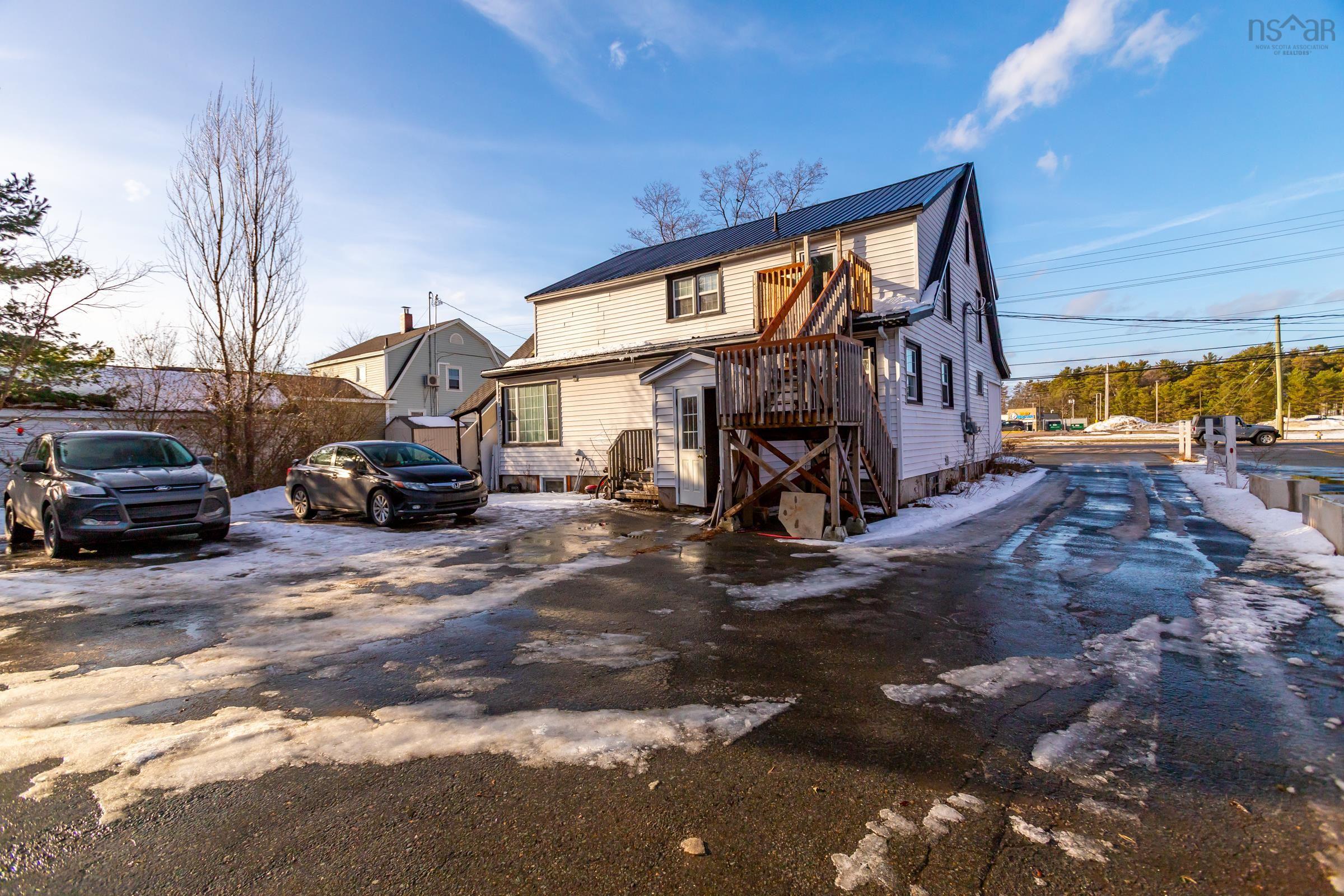 $799,900.00: 752 Central Avenue, Greenwood