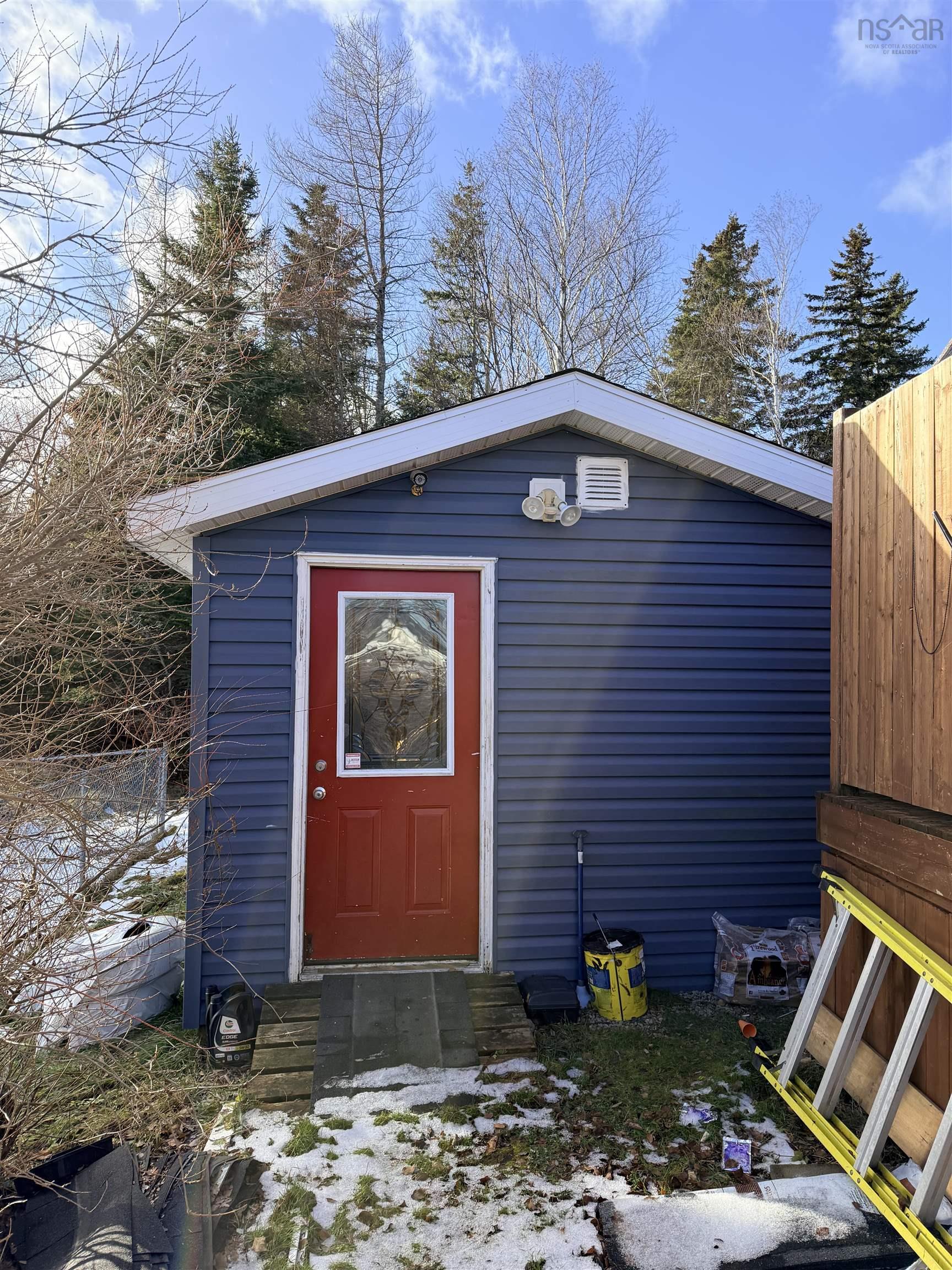 $320,000.00: 87 Murphy Road, Westmount