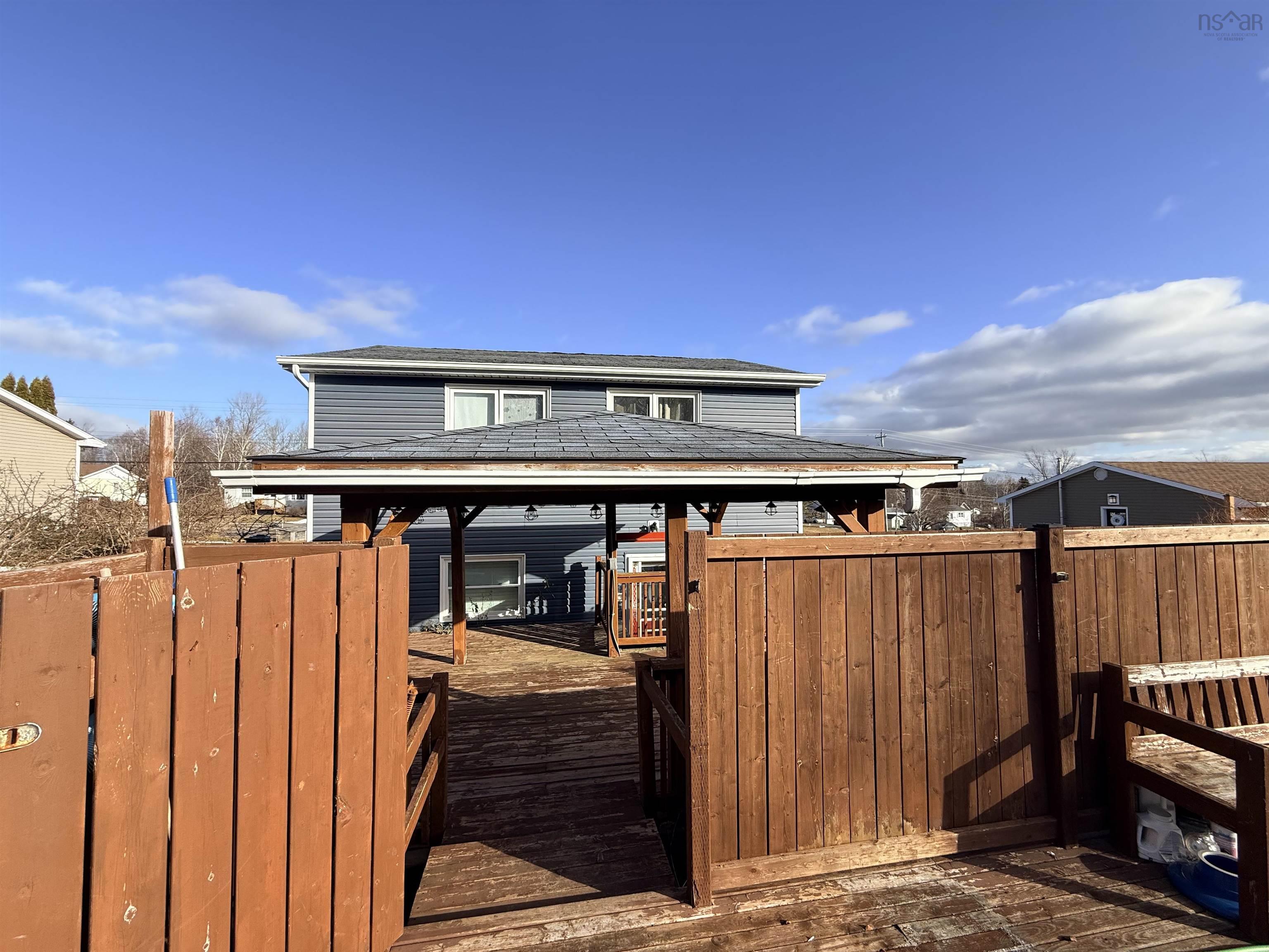 $320,000.00: 87 Murphy Road, Westmount