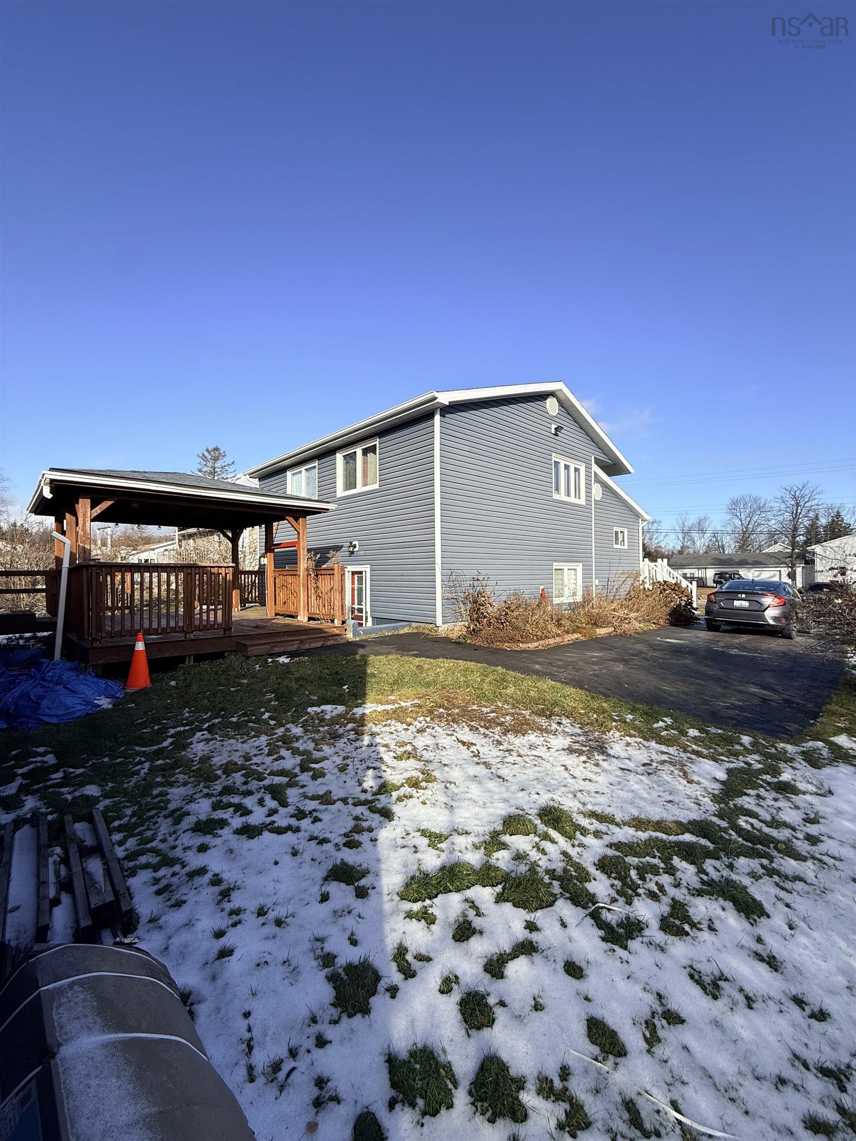 $320,000.00: 87 Murphy Road, Westmount