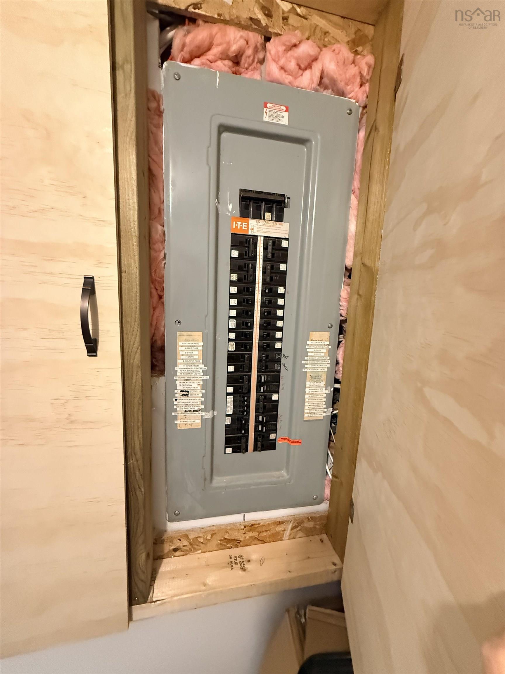 $320,000.00: 87 Murphy Road, Westmount