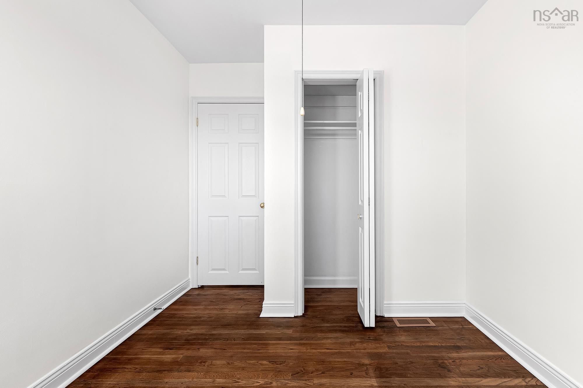 $584,900.00: 55 Helene Avenue, Dartmouth