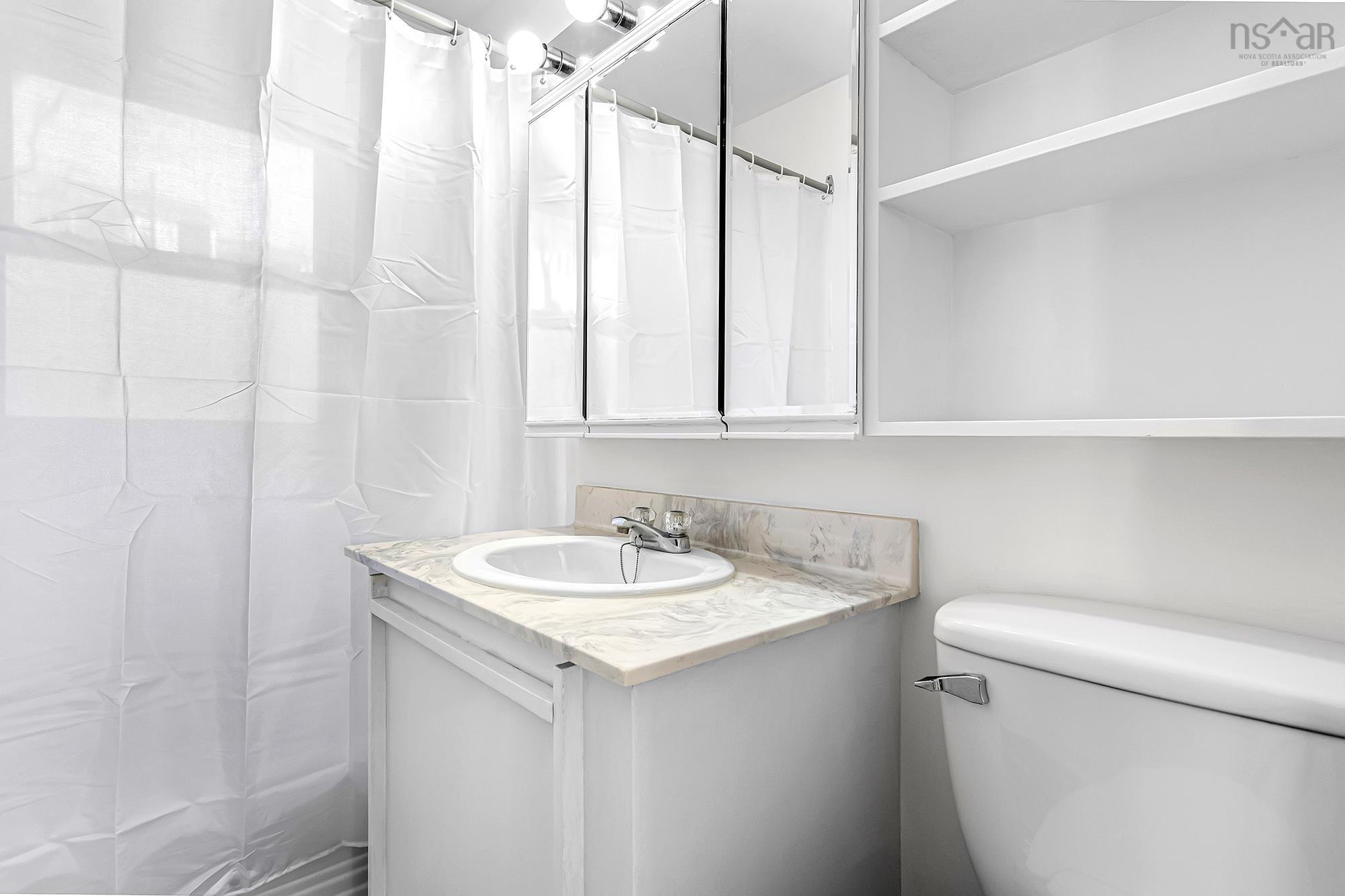 $584,900.00: 55 Helene Avenue, Dartmouth