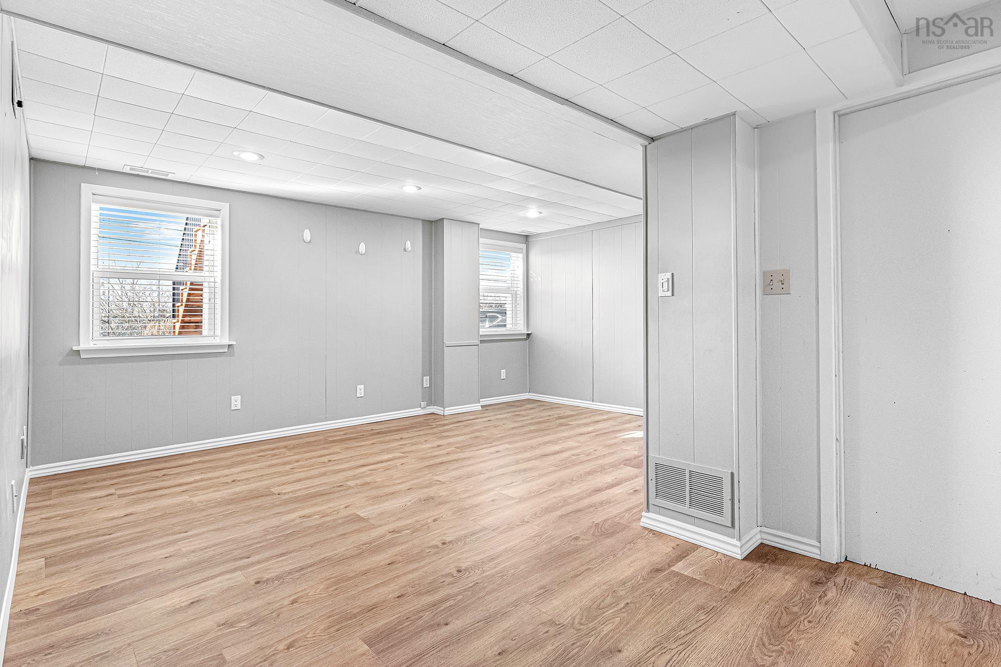 $584,900.00: 55 Helene Avenue, Dartmouth