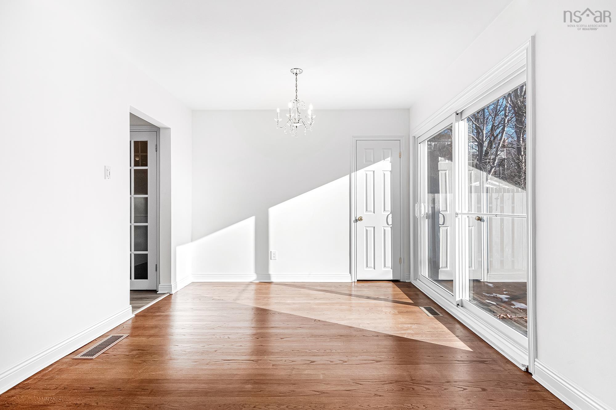 $584,900.00: 55 Helene Avenue, Dartmouth