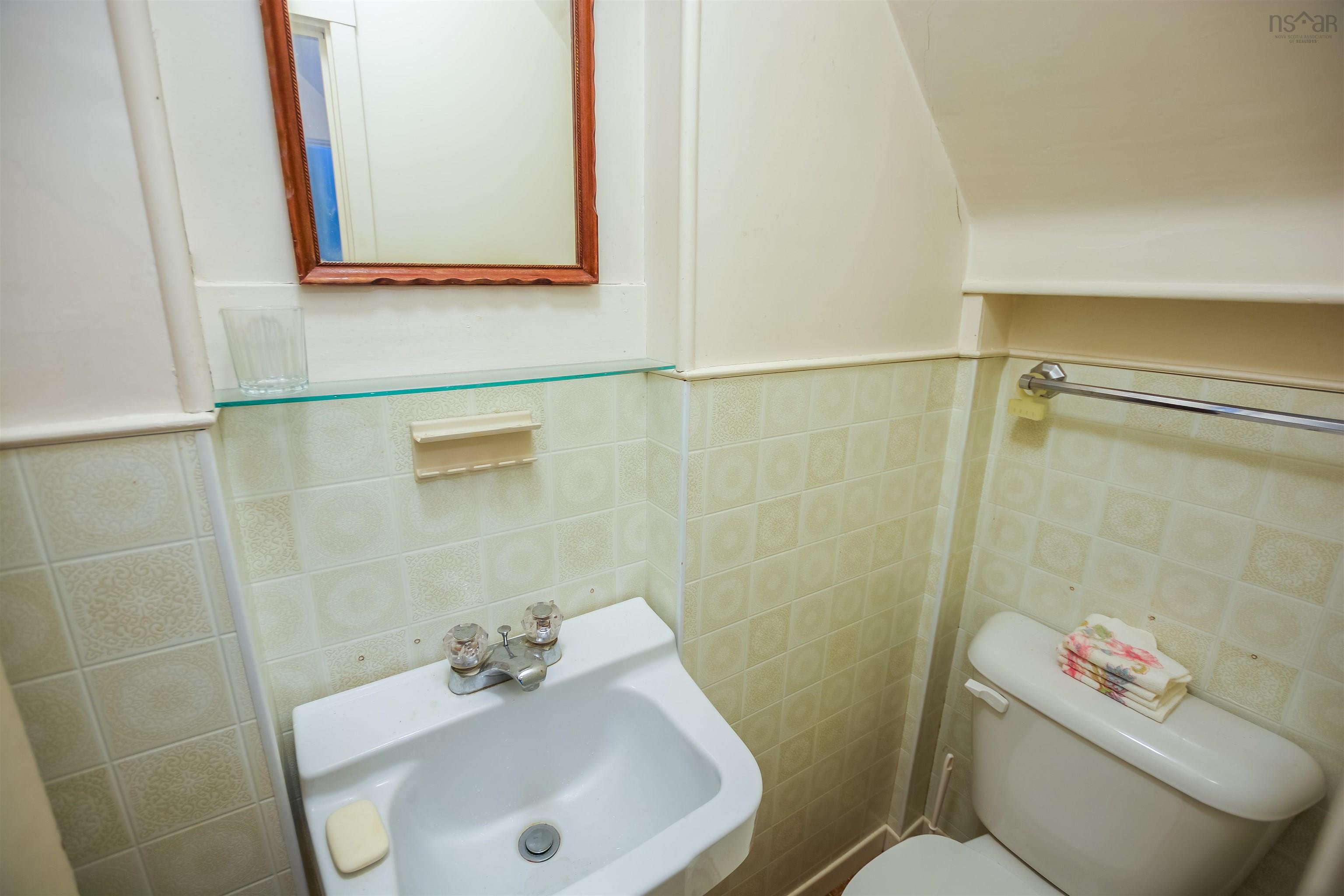 $297,500.00: 3152 Highway 1, Belliveaus Cove