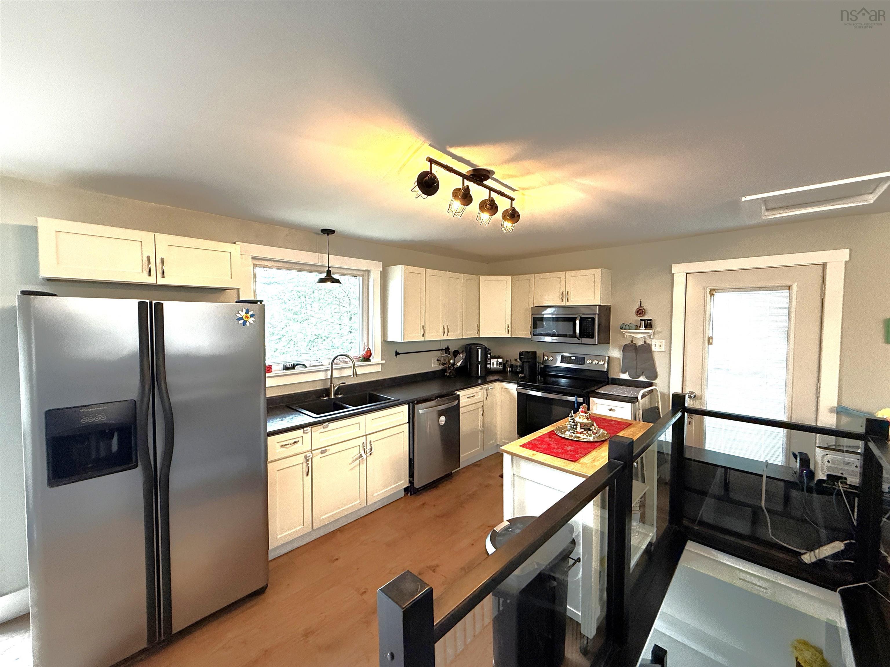 224 Tucker Lake Road, Beaver Bank, NS (MLS 202529606)