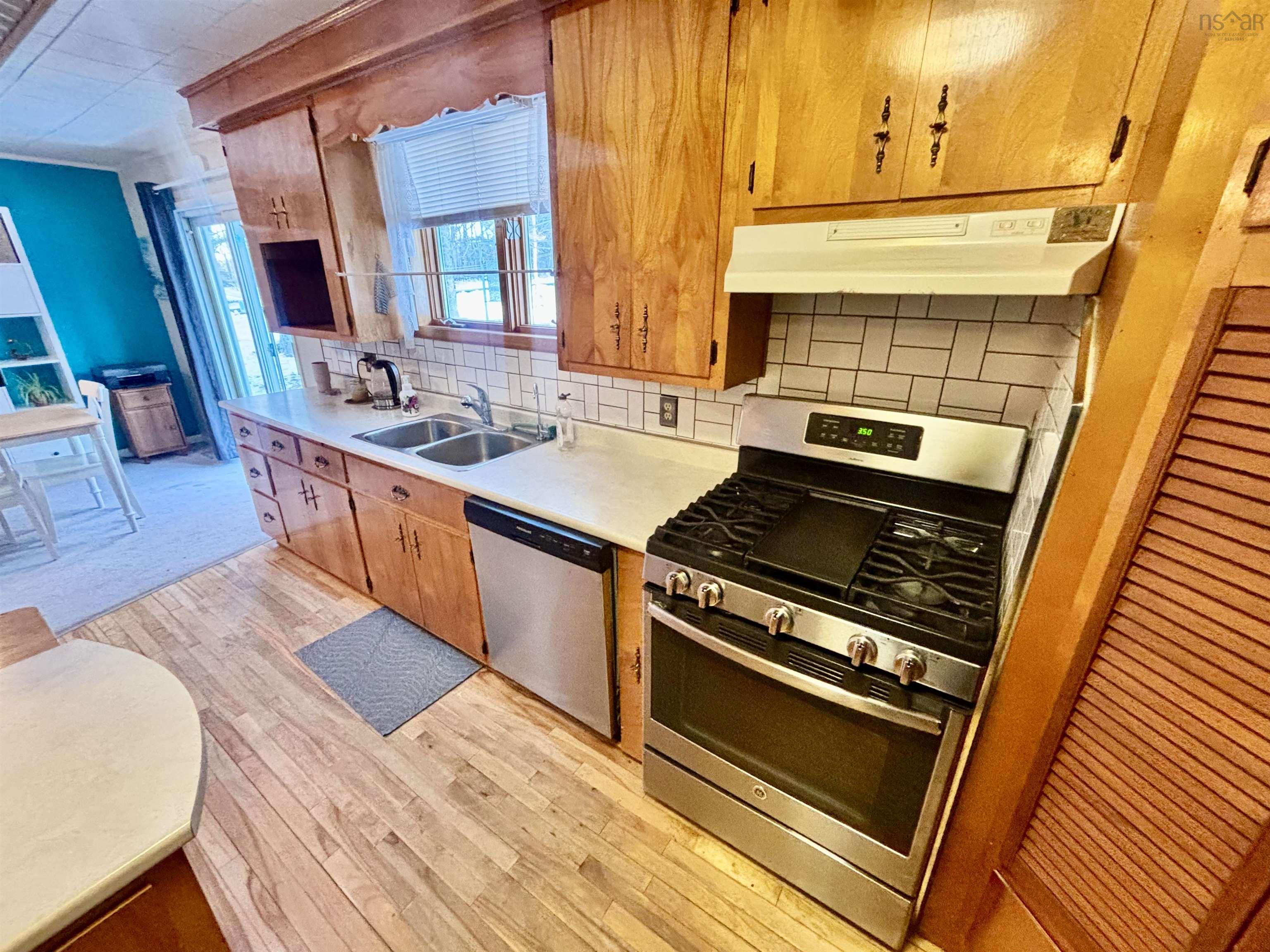 $379,900.00: 962 Highway 202, West Gore