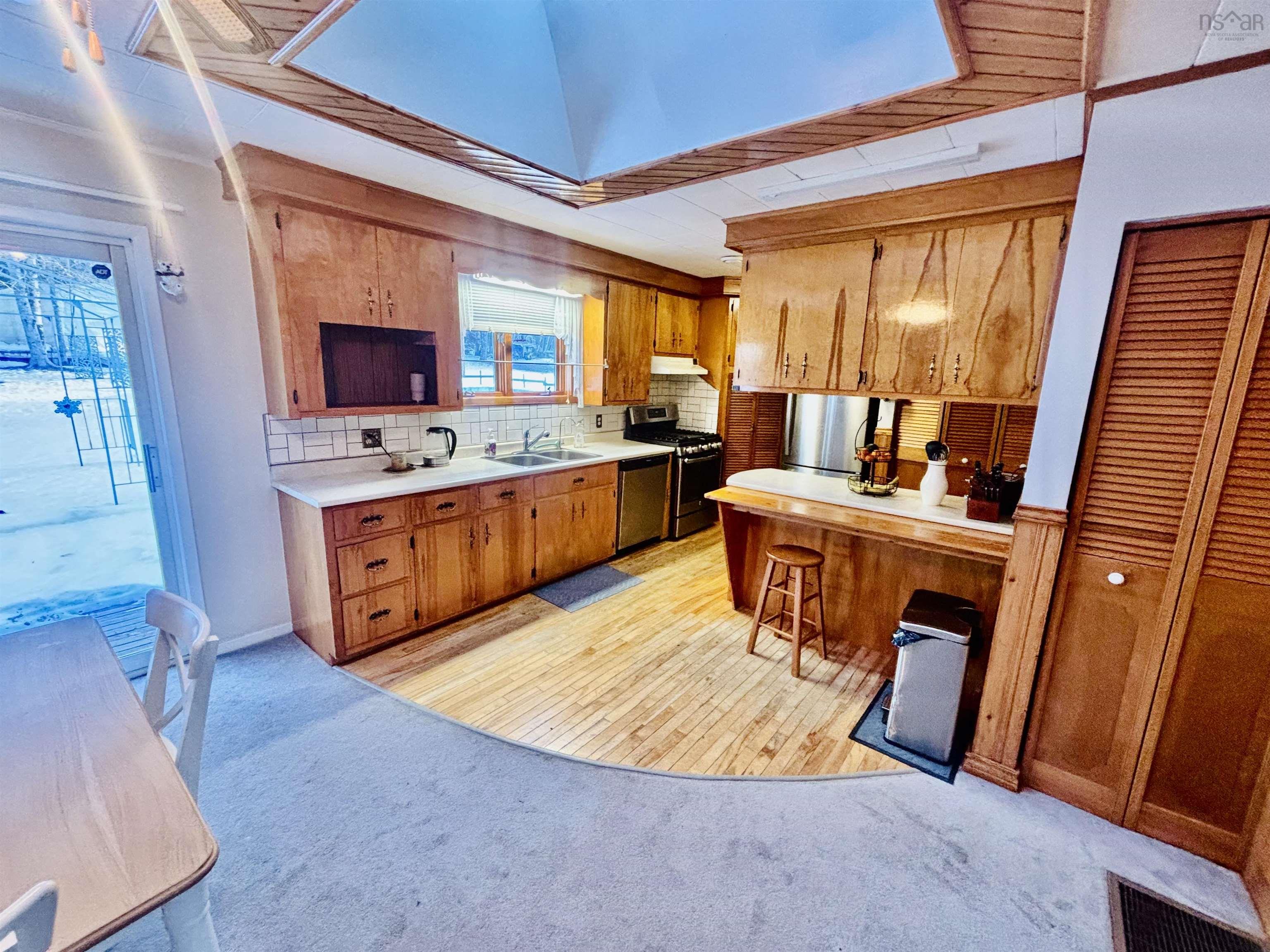 $379,900.00: 962 Highway 202, West Gore