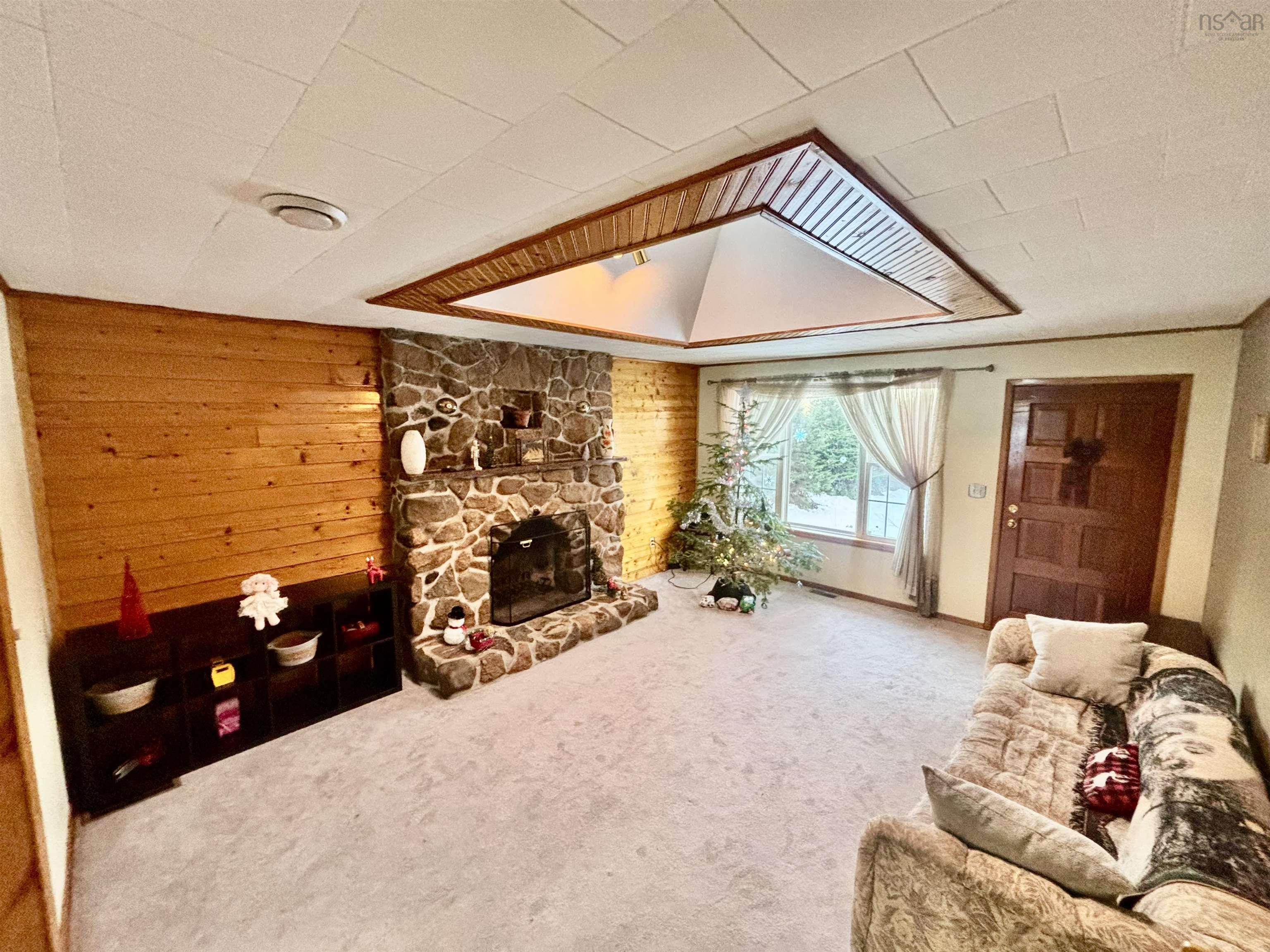 $379,900.00: 962 Highway 202, West Gore