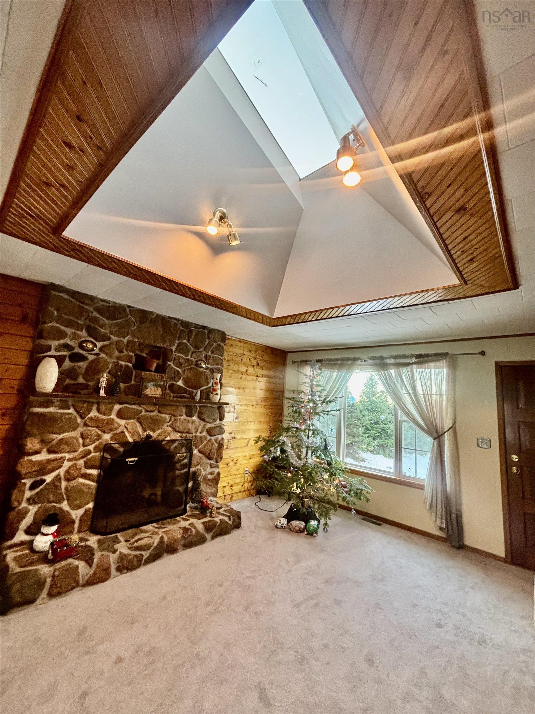 $379,900.00: 962 Highway 202, West Gore